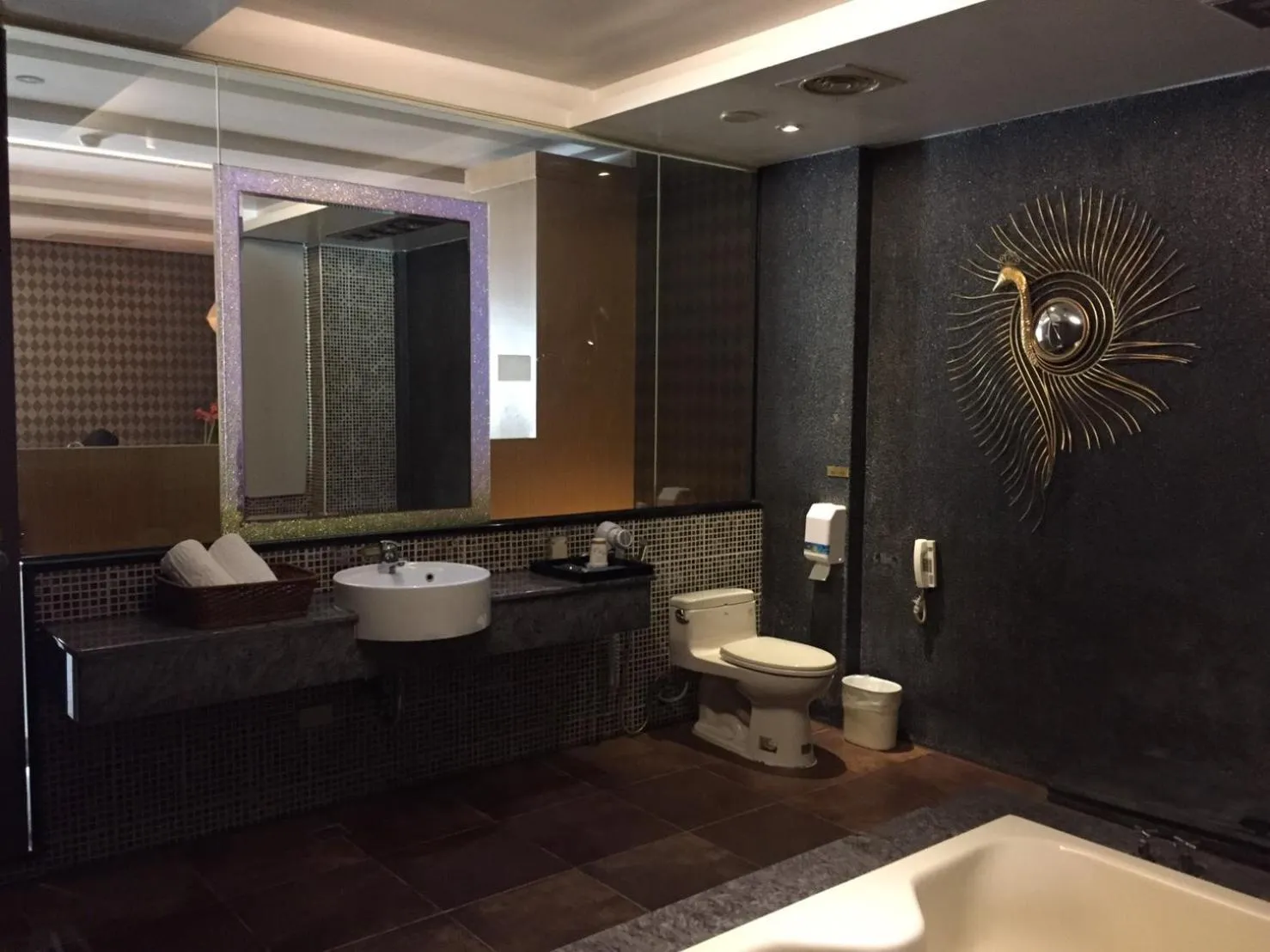 Bathroom in Chateau Motel & Spa