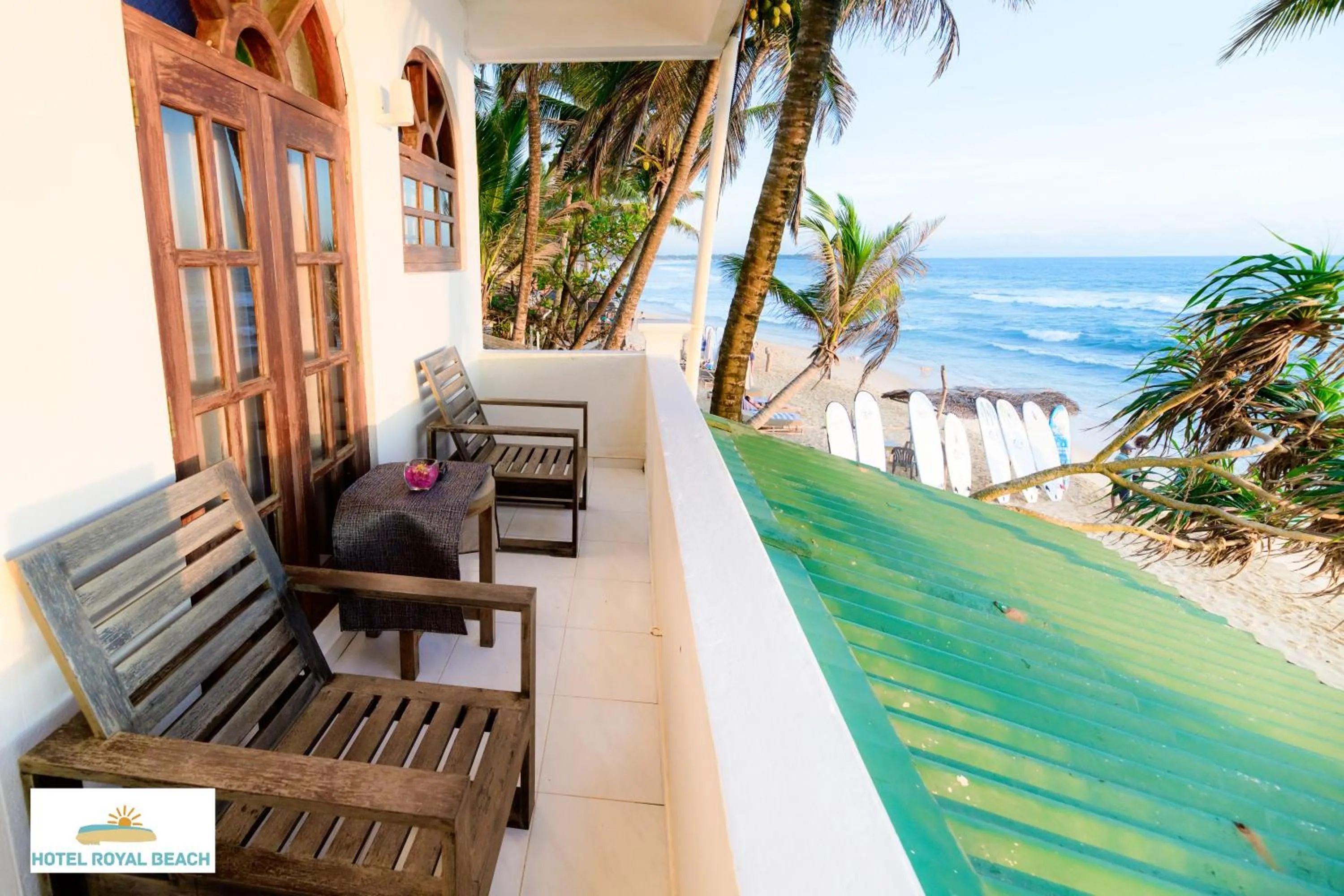 Patio in Royal Beach Hotel Hikkaduwa