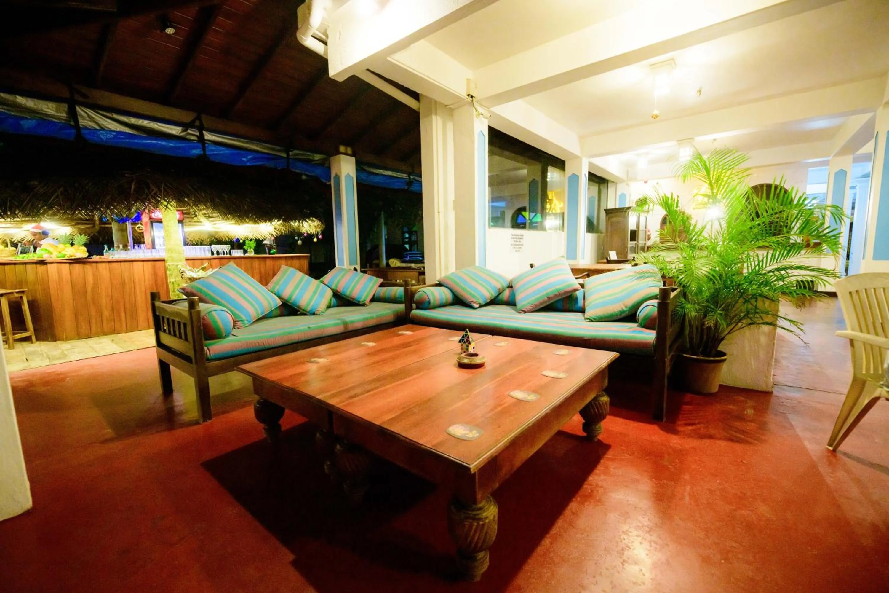 Restaurant/places to eat in Royal Beach Hotel Hikkaduwa