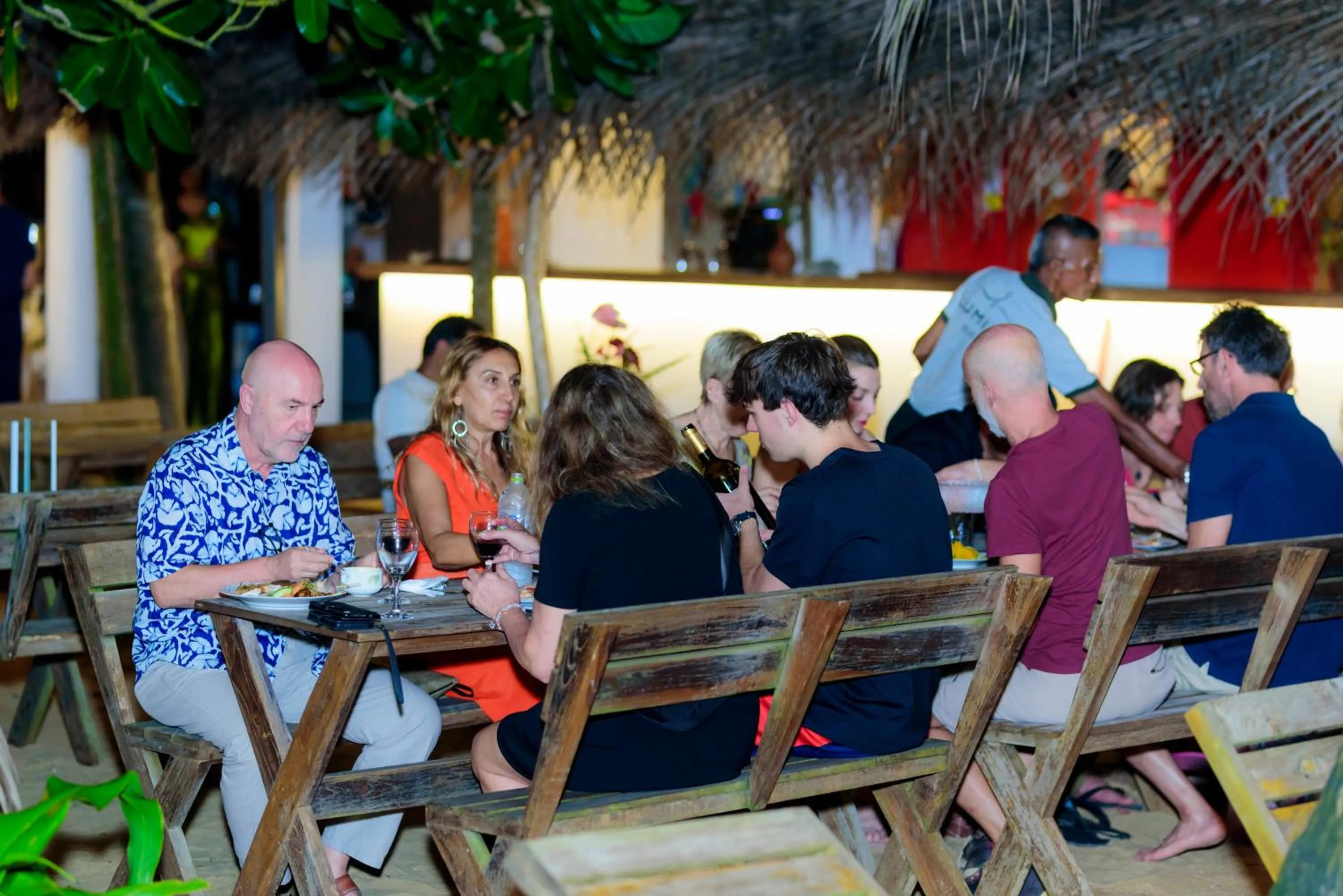 Restaurant/places to eat in Royal Beach Hotel Hikkaduwa