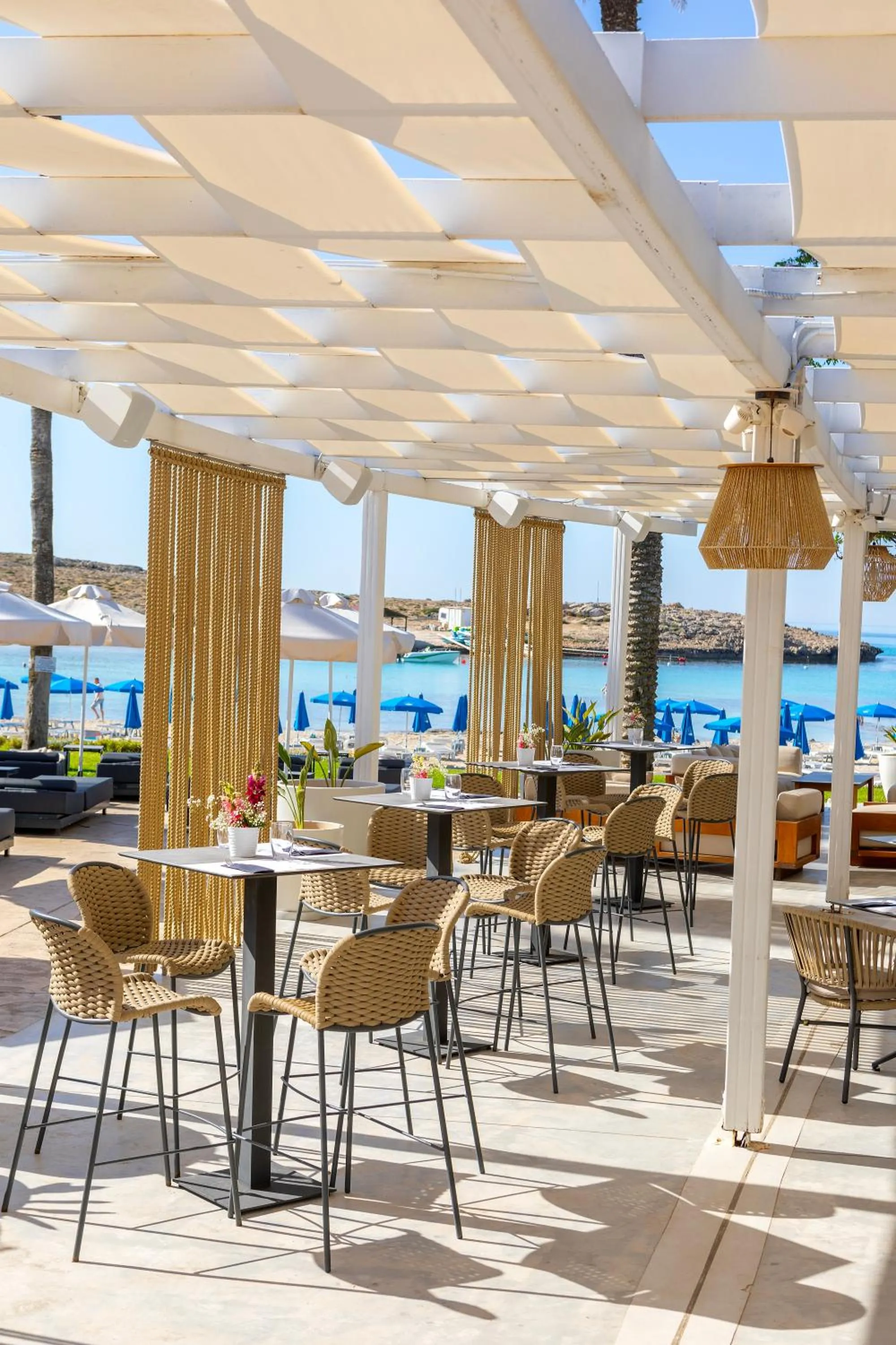 Restaurant/places to eat in Pavlo Napa Beach Hotel