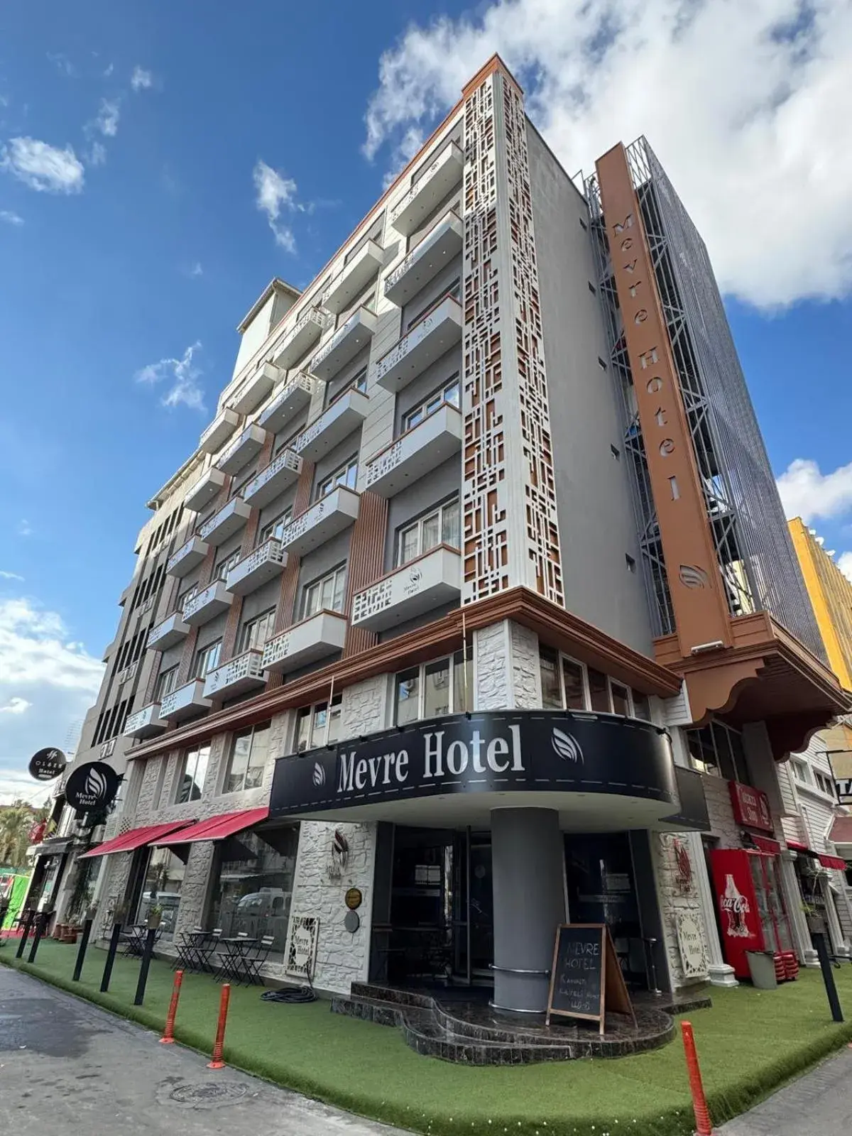 Property building in Mevre Hotel Property building in Mevre Hotel