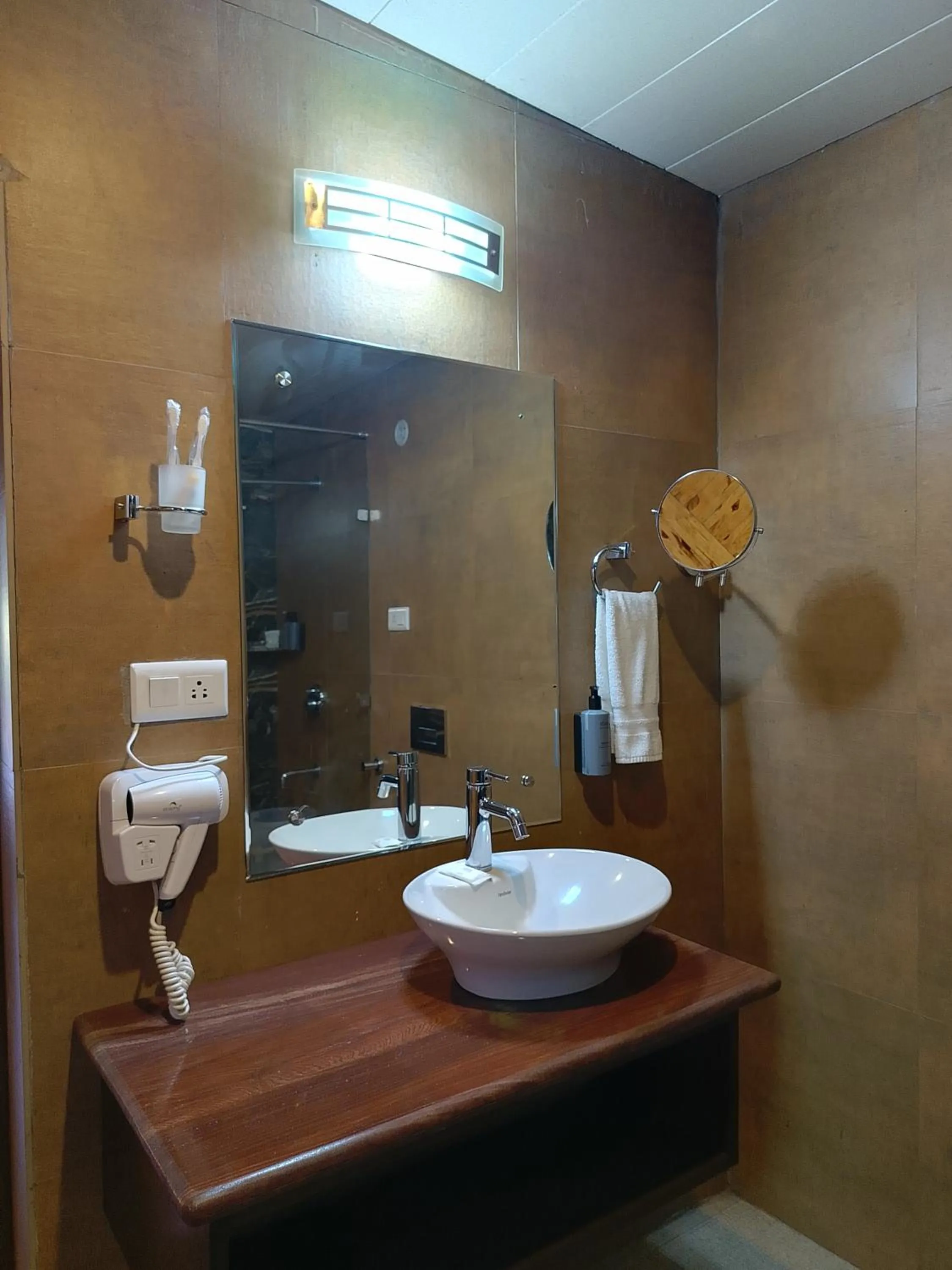 Bathroom in Zone Connect by The Park, Lansdowne