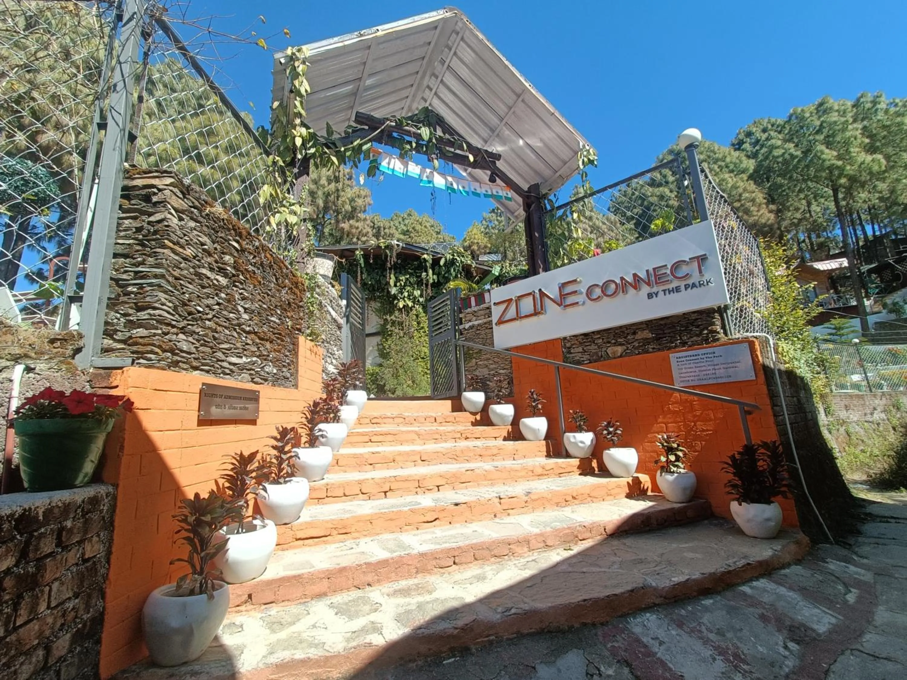 Facade/entrance in Zone Connect by The Park, Lansdowne