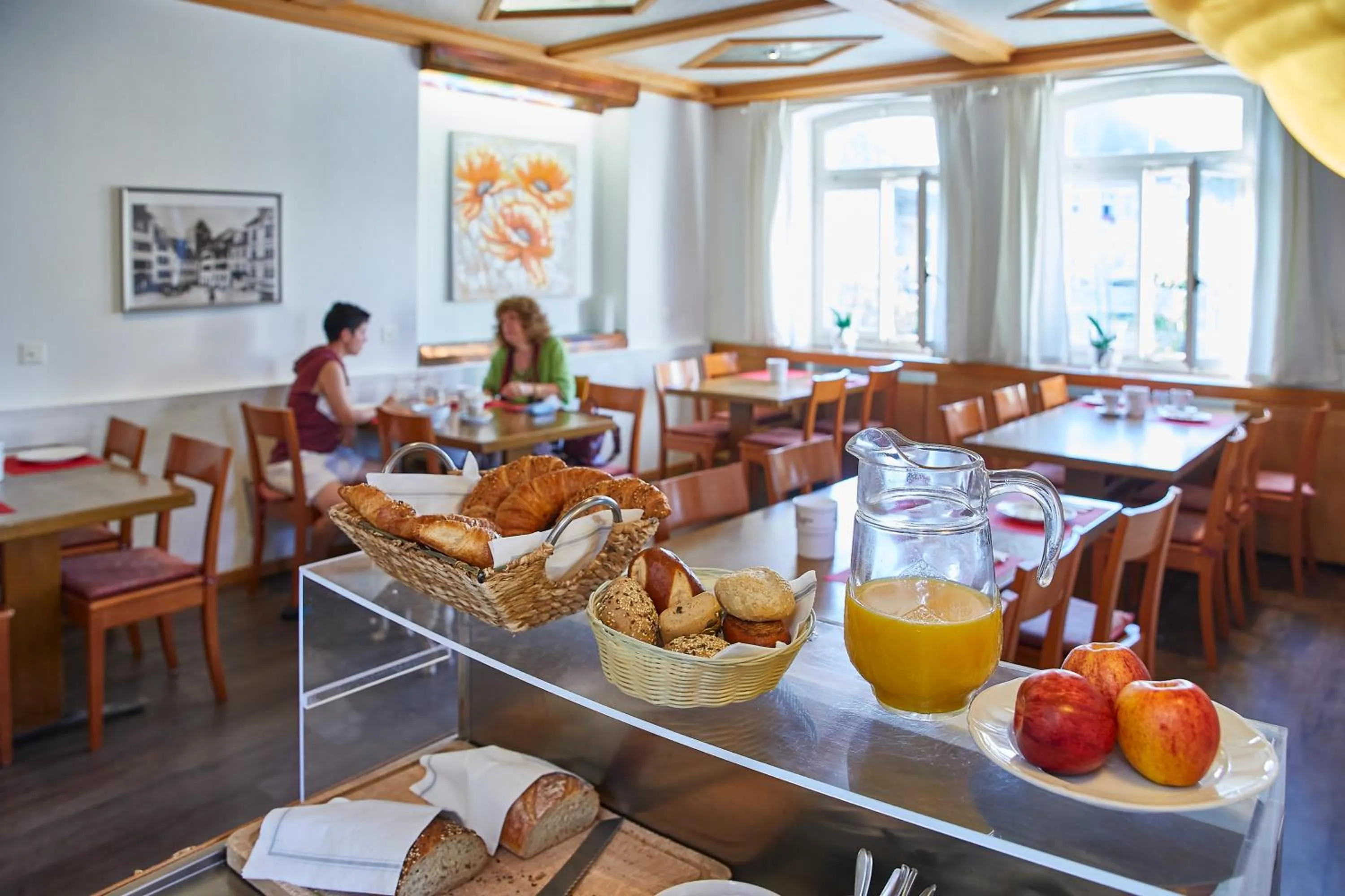 Buffet breakfast in Hotel Rotes Haus