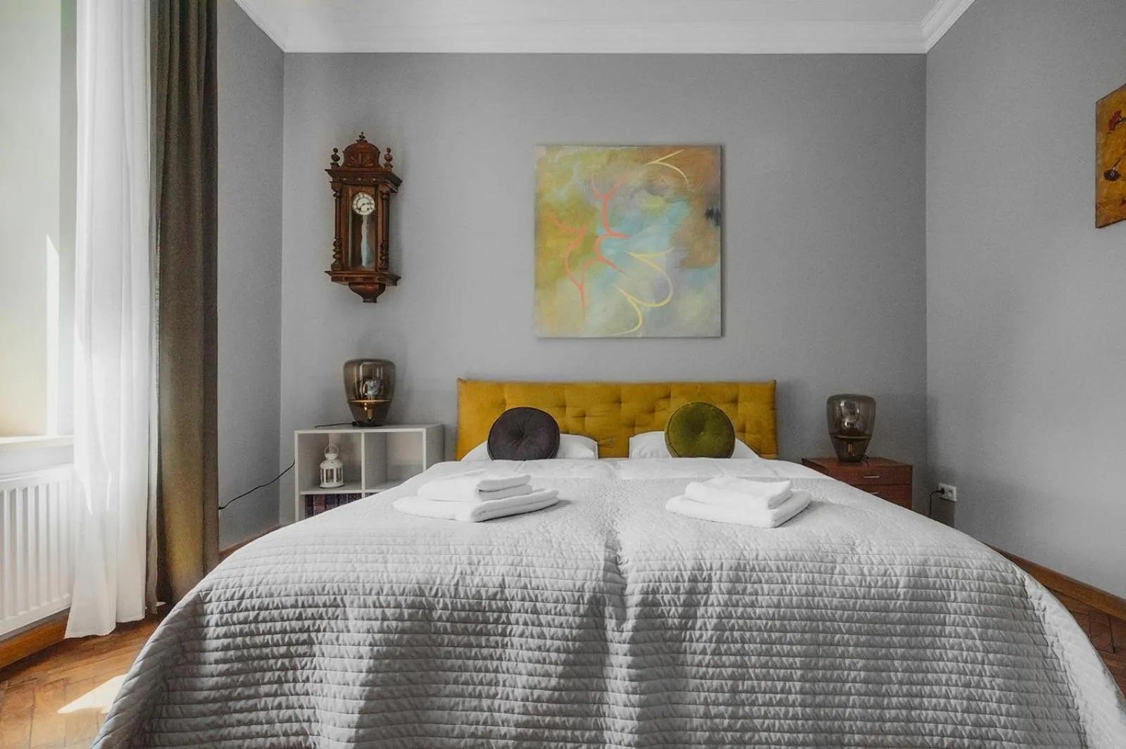 Bed in Antique Apartments Old Town