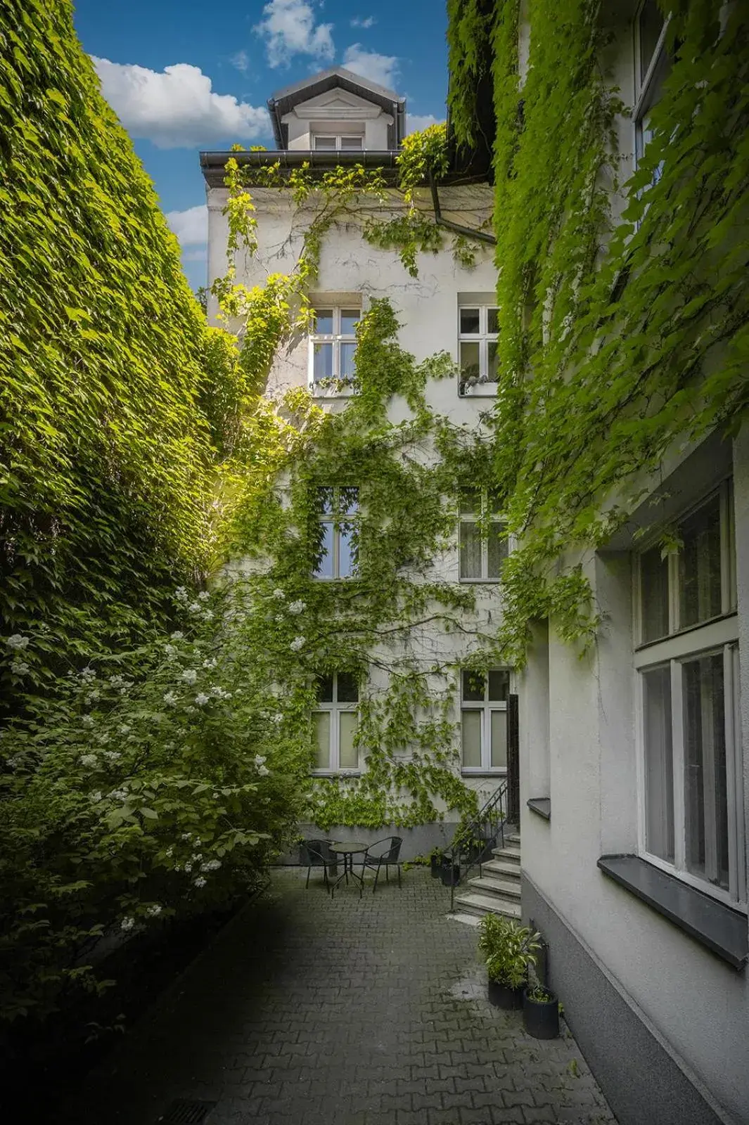 Property building in Antique Apartments Old Town Property building in Antique Apartments Old Town