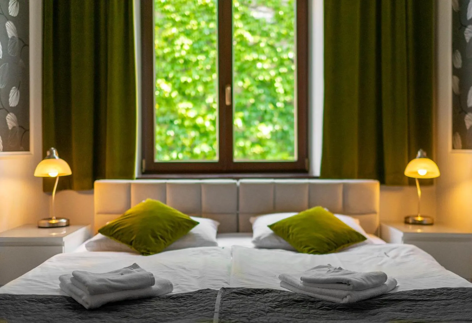 Bed in Antique Apartments Old Town