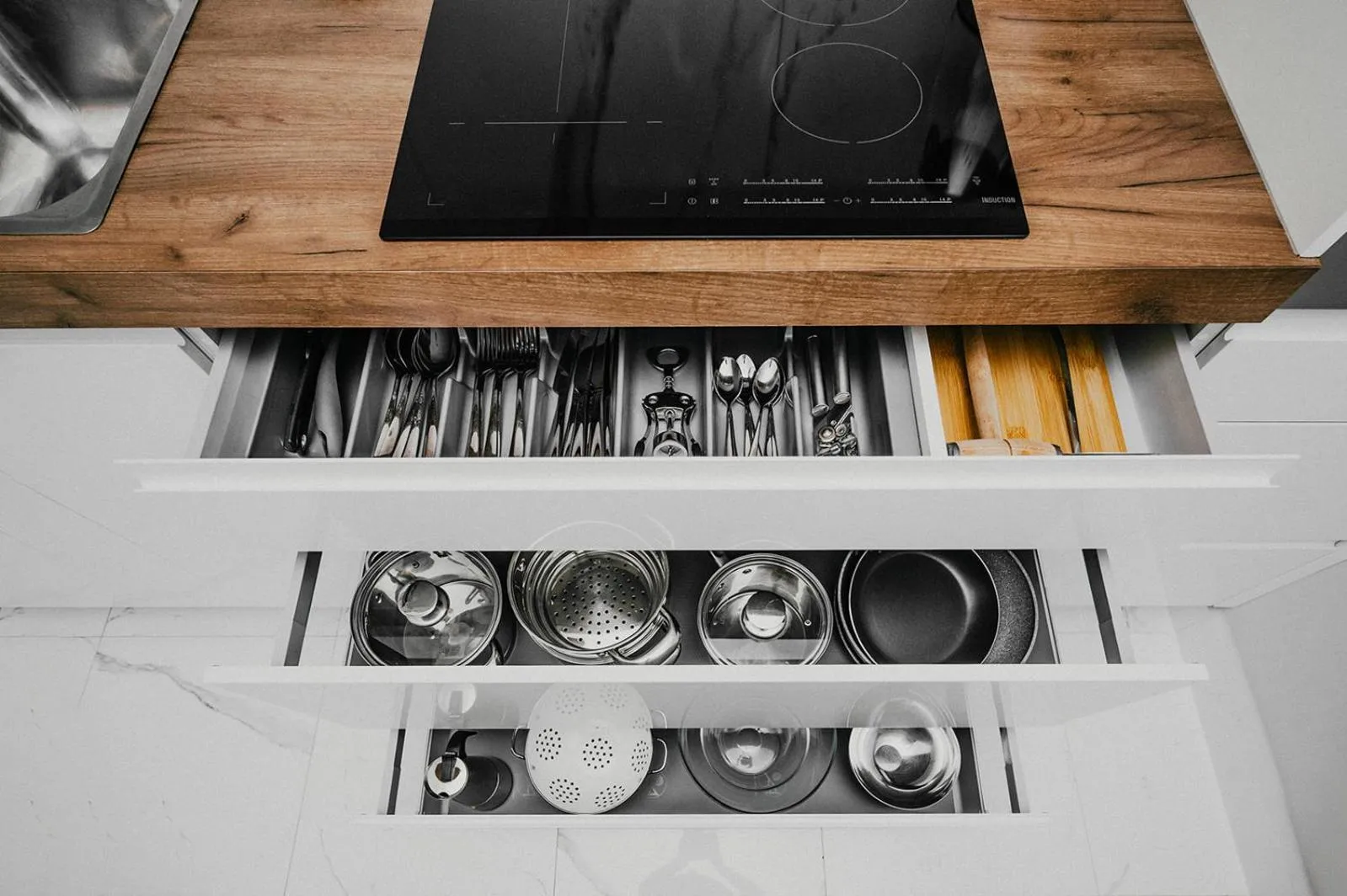 Kitchen or kitchenette in Antique Apartments Old Town