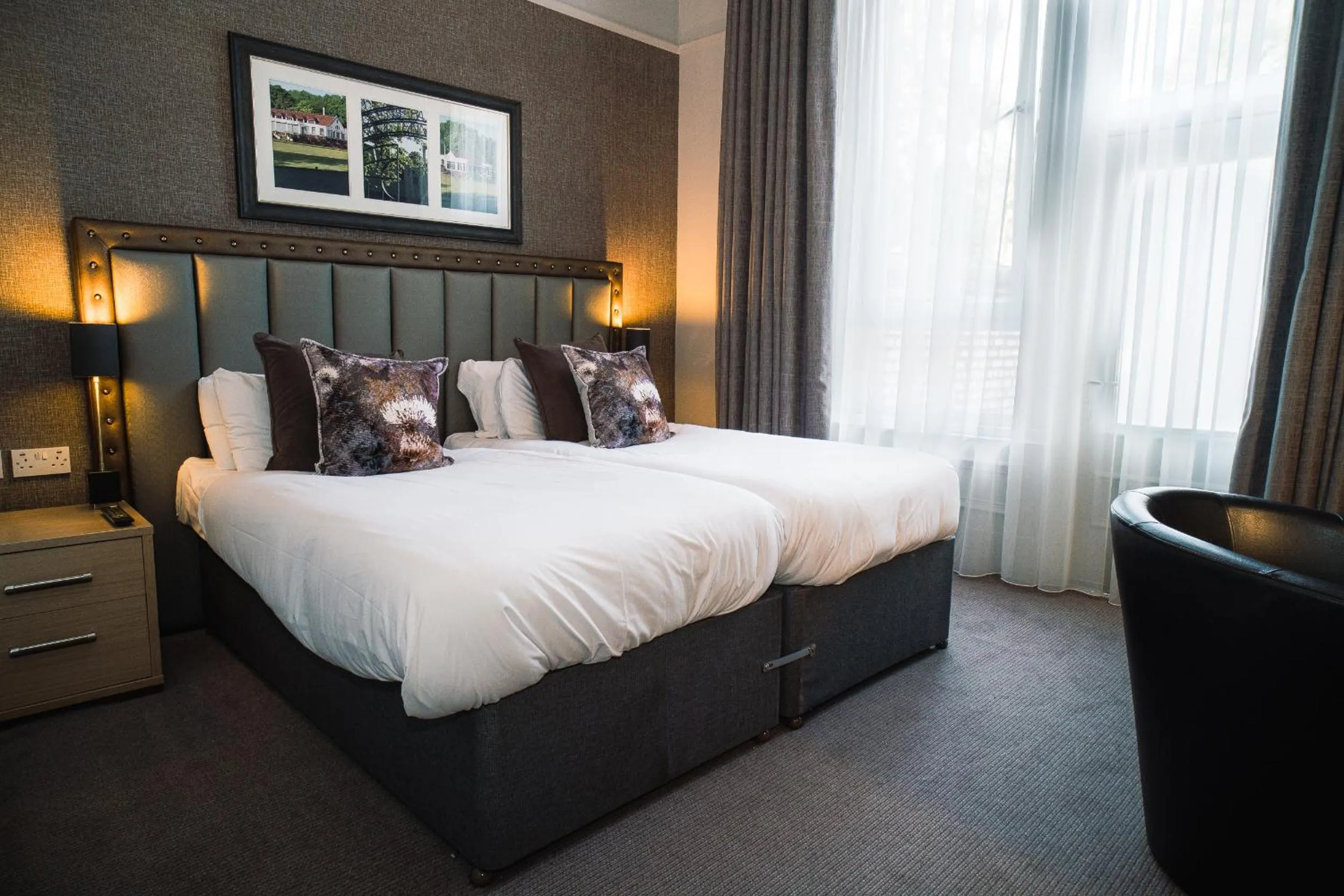 Bed in Number 10 Hotel