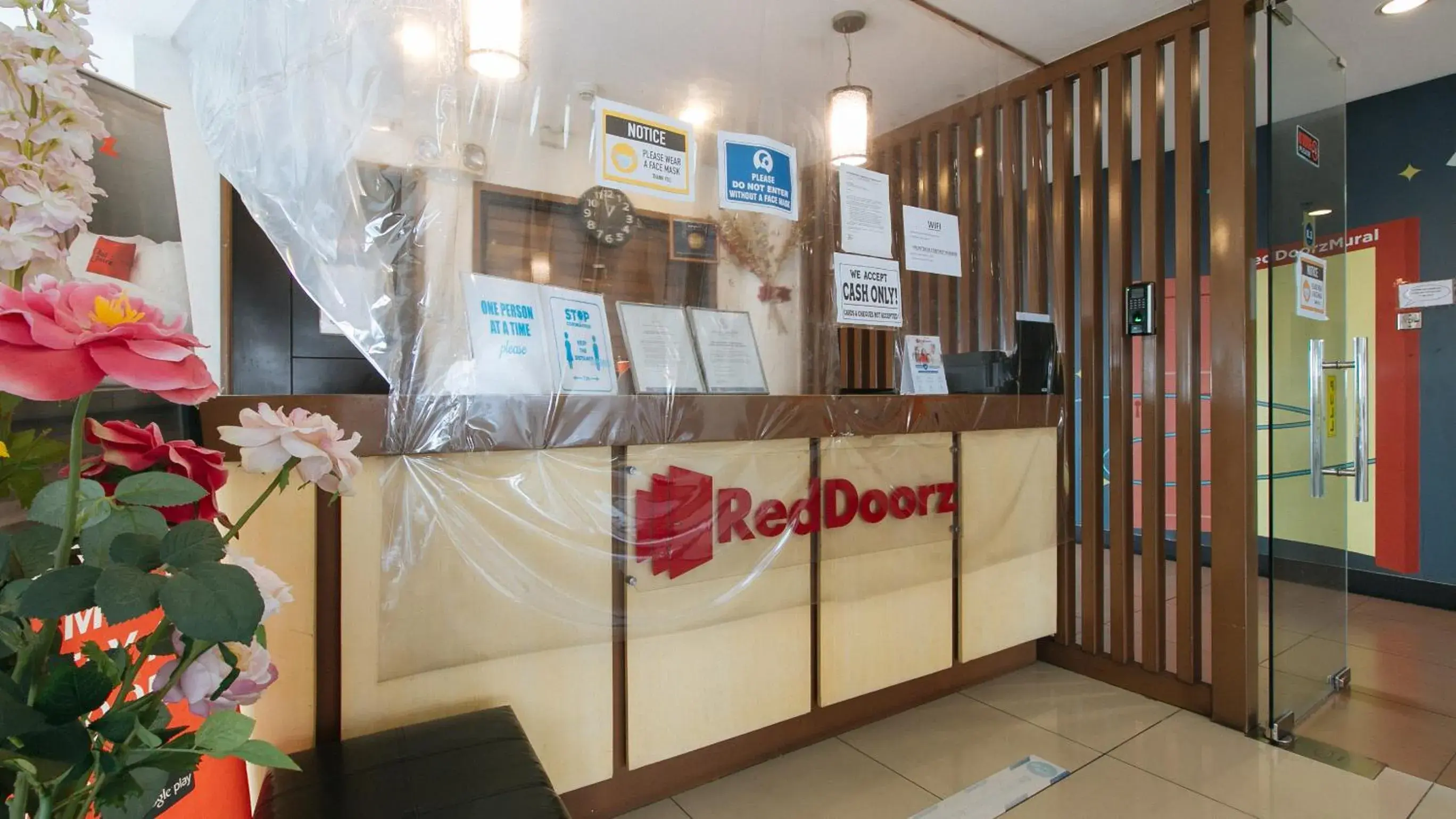 Lobby or reception in RedDoorz Plus at EDSA Congressional Lobby or reception in RedDoorz Plus at EDSA Congressional