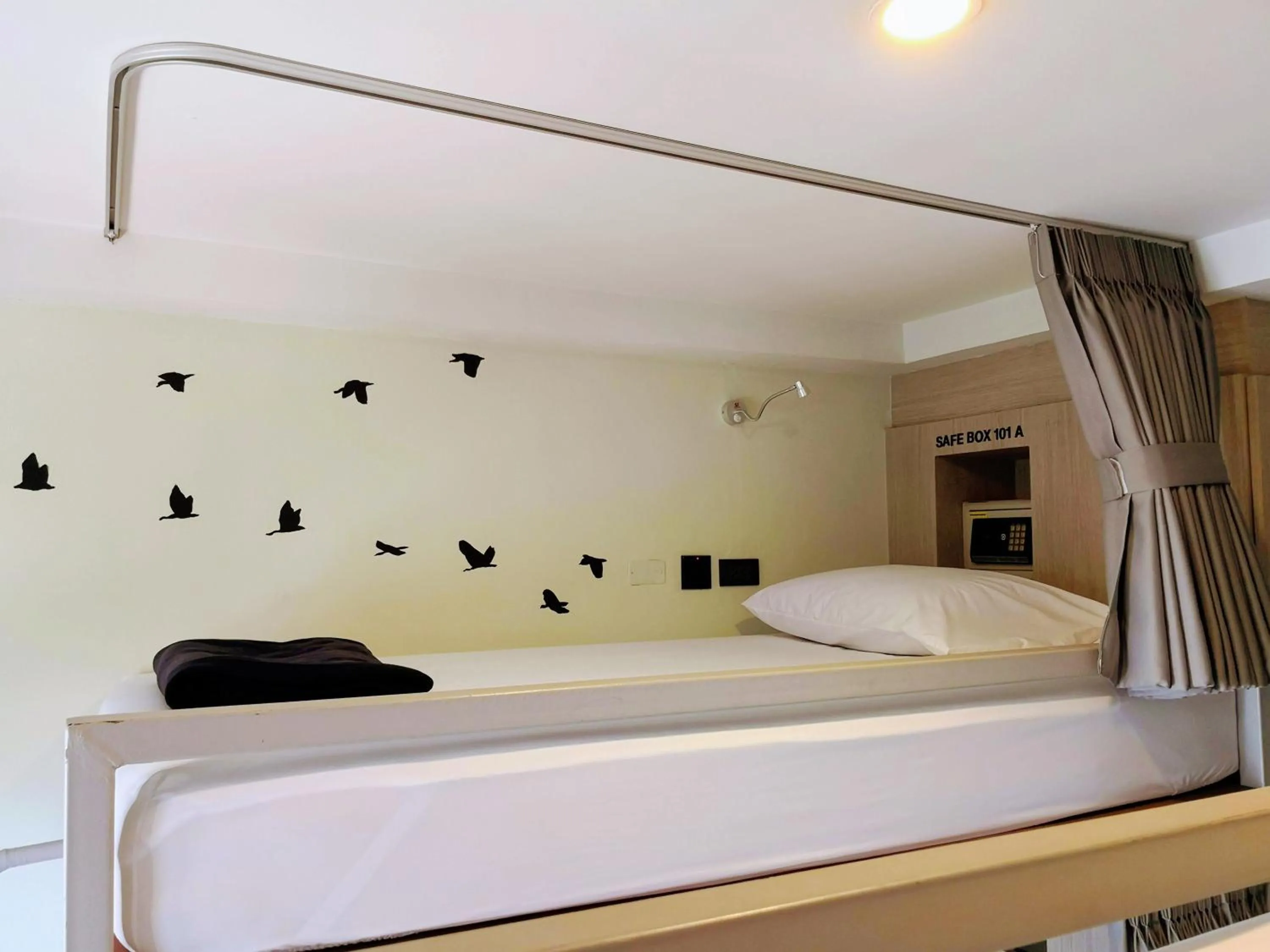 Bedroom, Bed in Asleep by Lantana