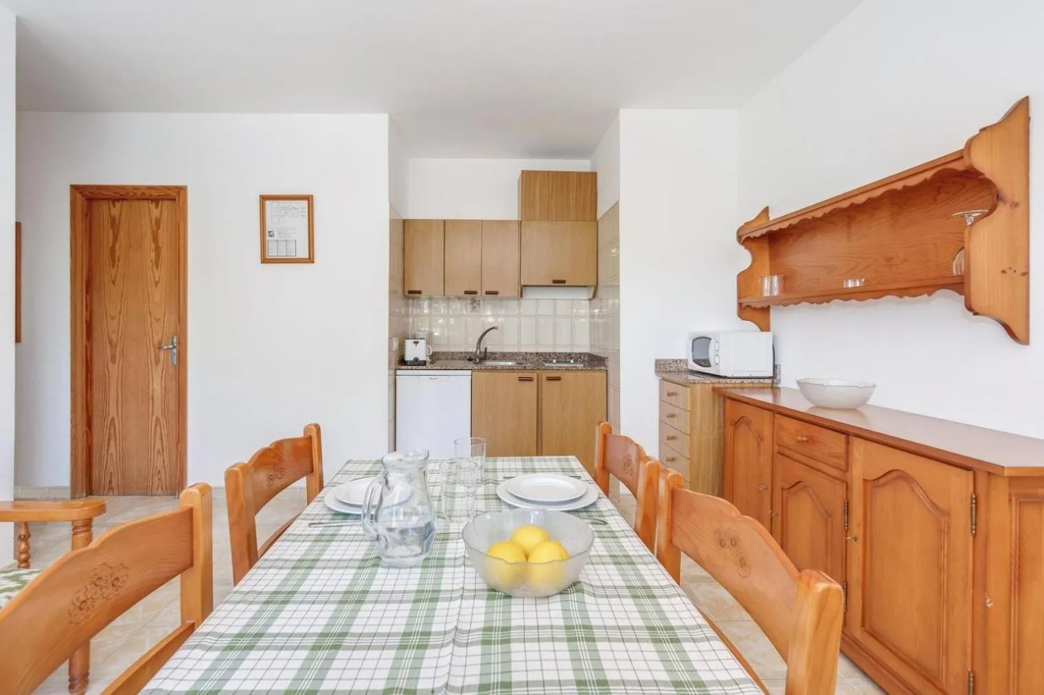 Kitchen or kitchenette in Apartamento La Cabanya 3c