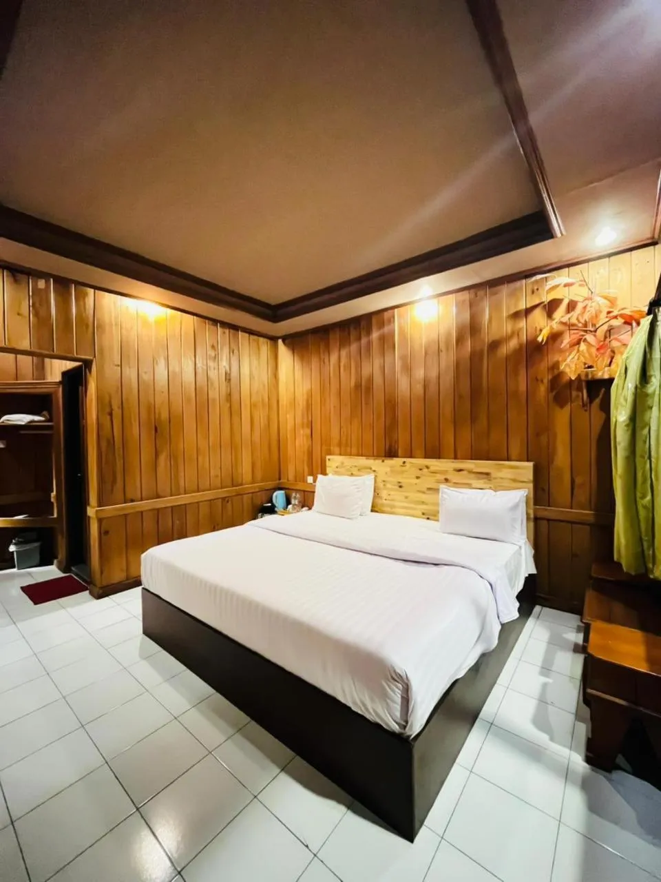 Bed in Cemara Indah Hotel