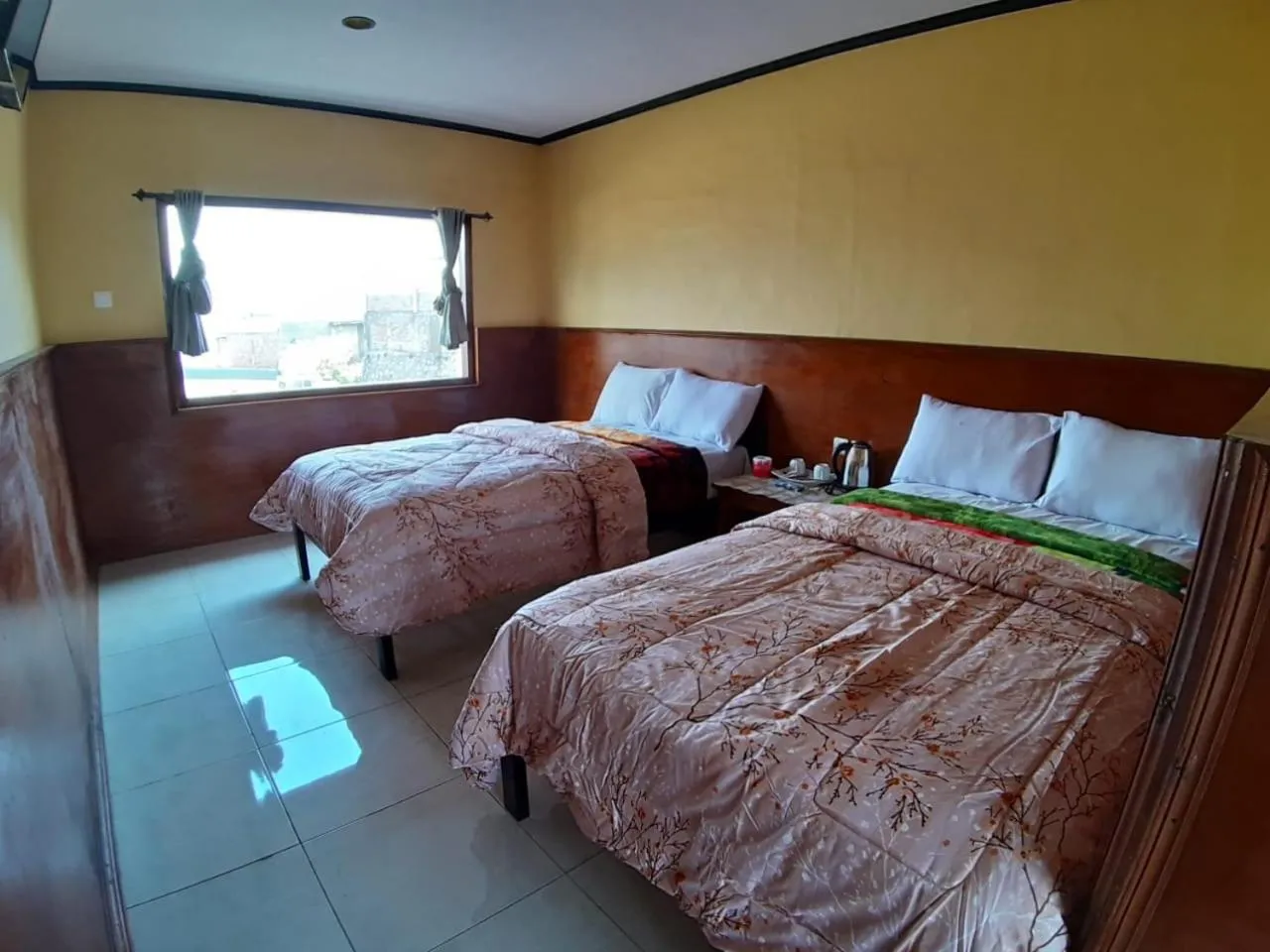 Superior Twin Room in Cemara Indah Hotel