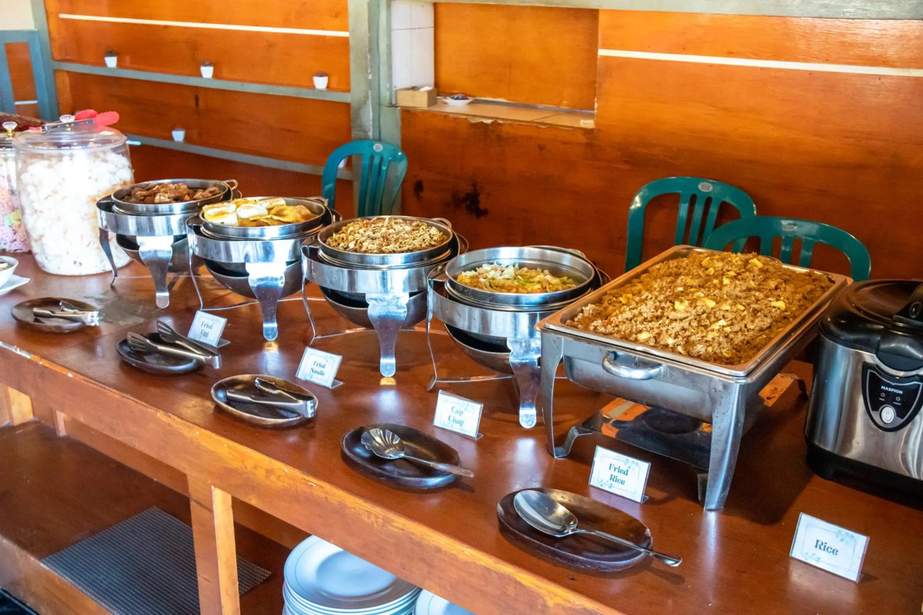 Restaurant/places to eat in Cemara Indah Hotel