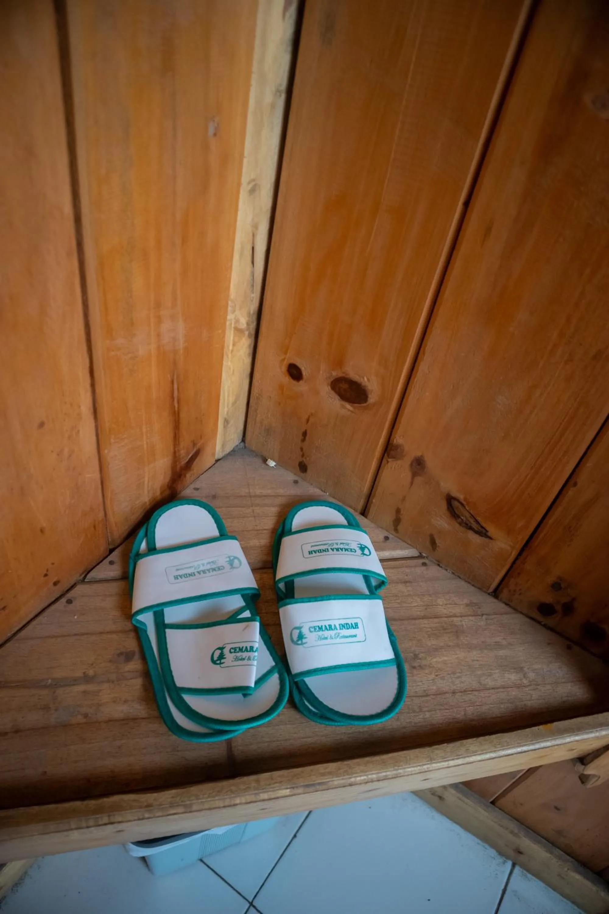 wardrobe in Cemara Indah Hotel