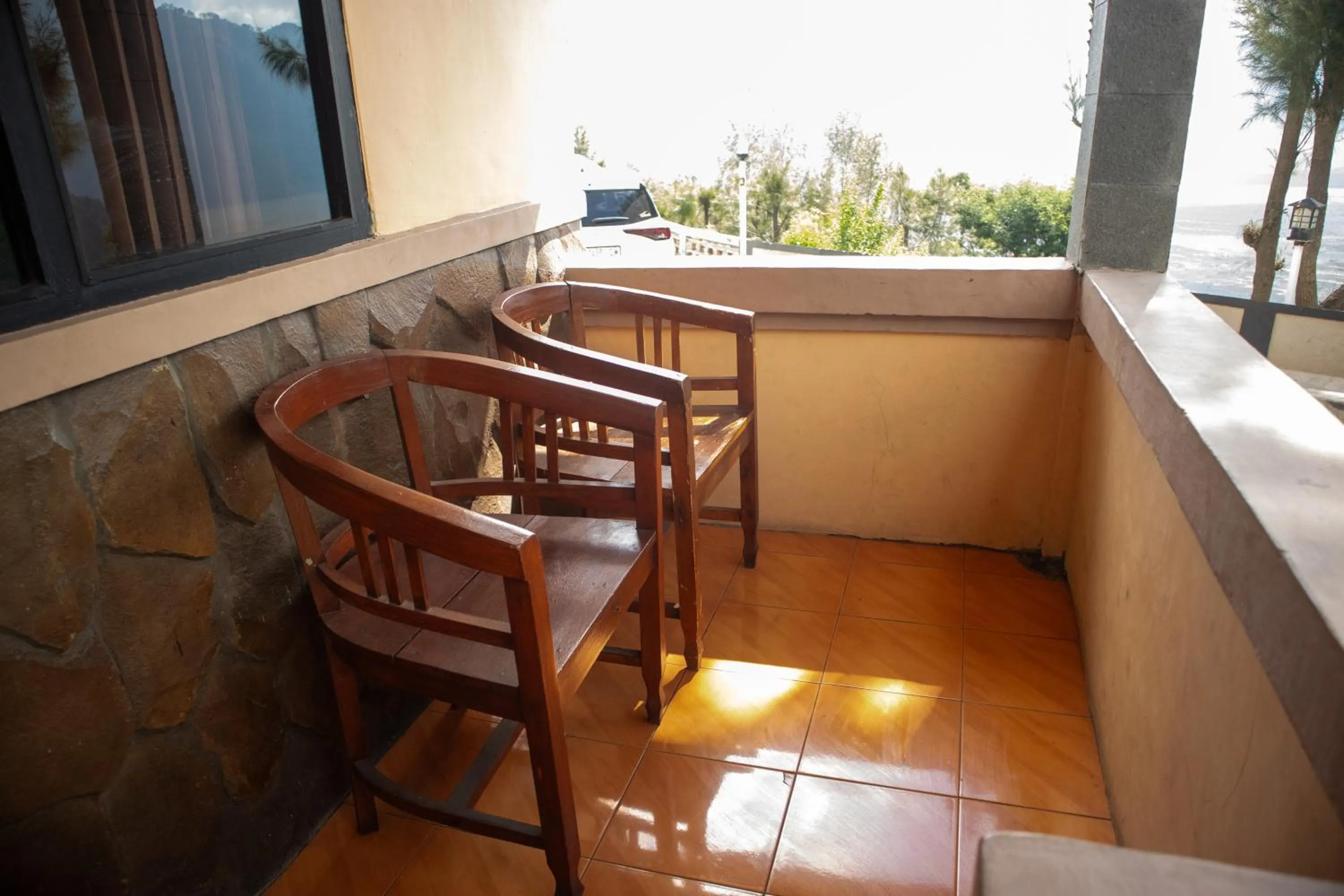 Balcony/Terrace in Cemara Indah Hotel