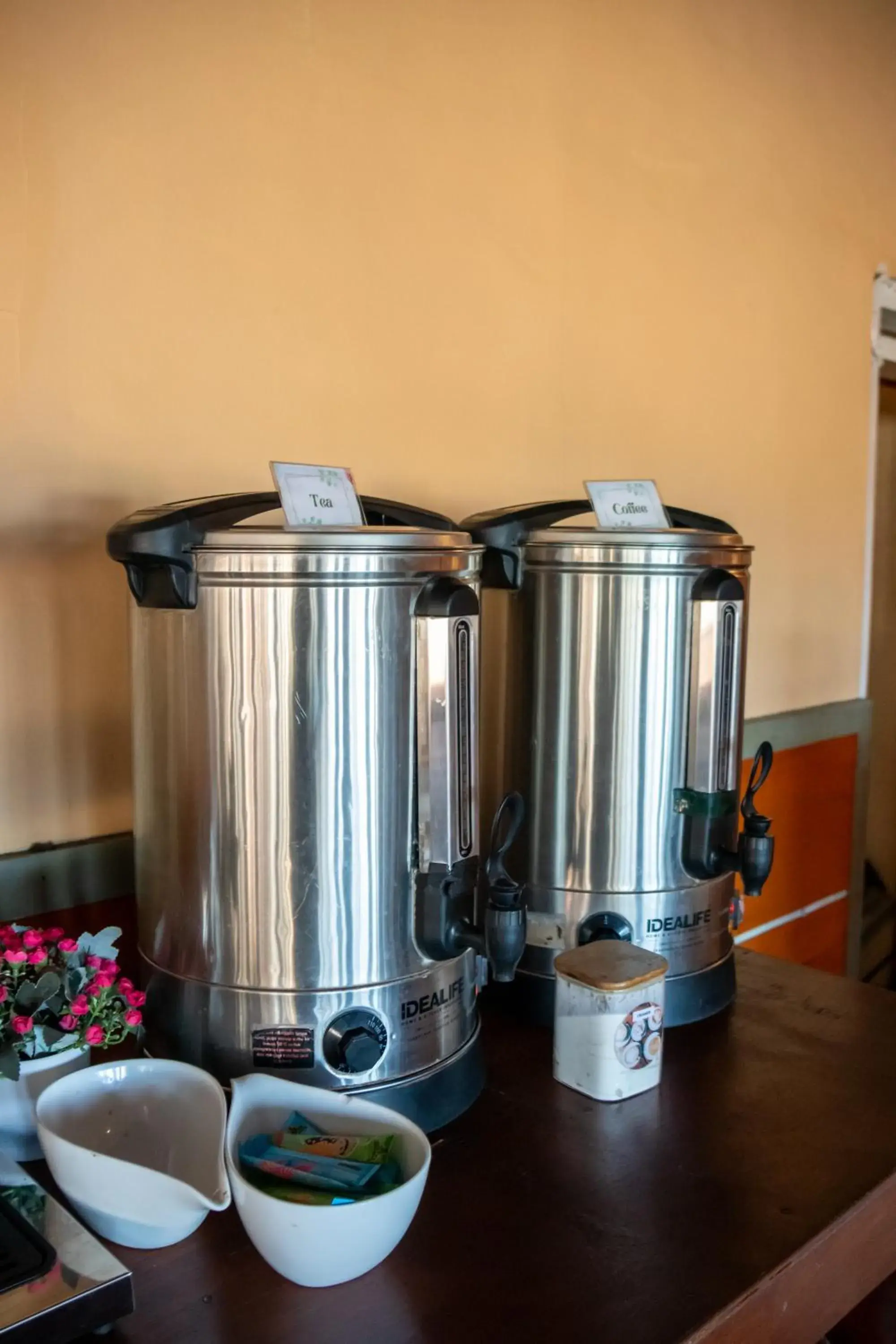 Restaurant/places to eat in Cemara Indah Hotel Restaurant/places to eat in Cemara Indah Hotel