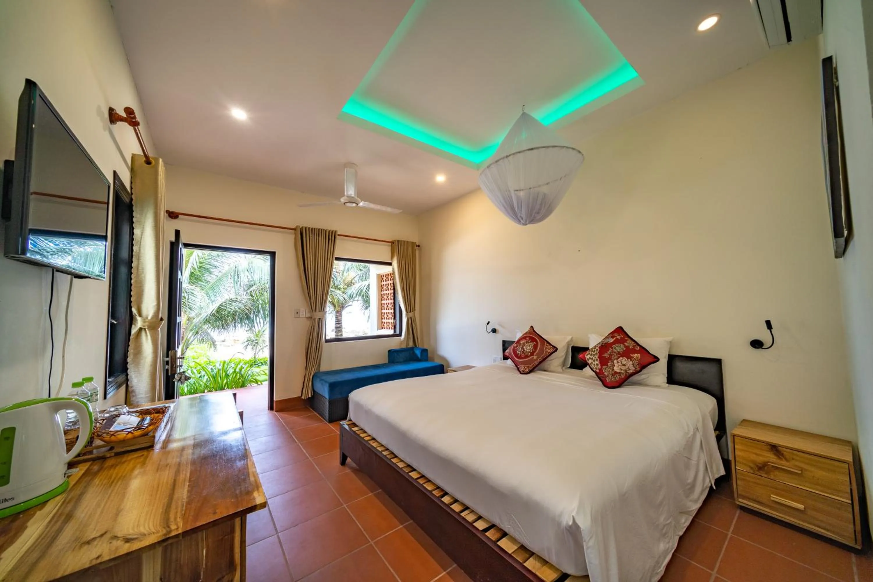 Bedroom, Bed in Phu Quoc Dumbo Bungalow