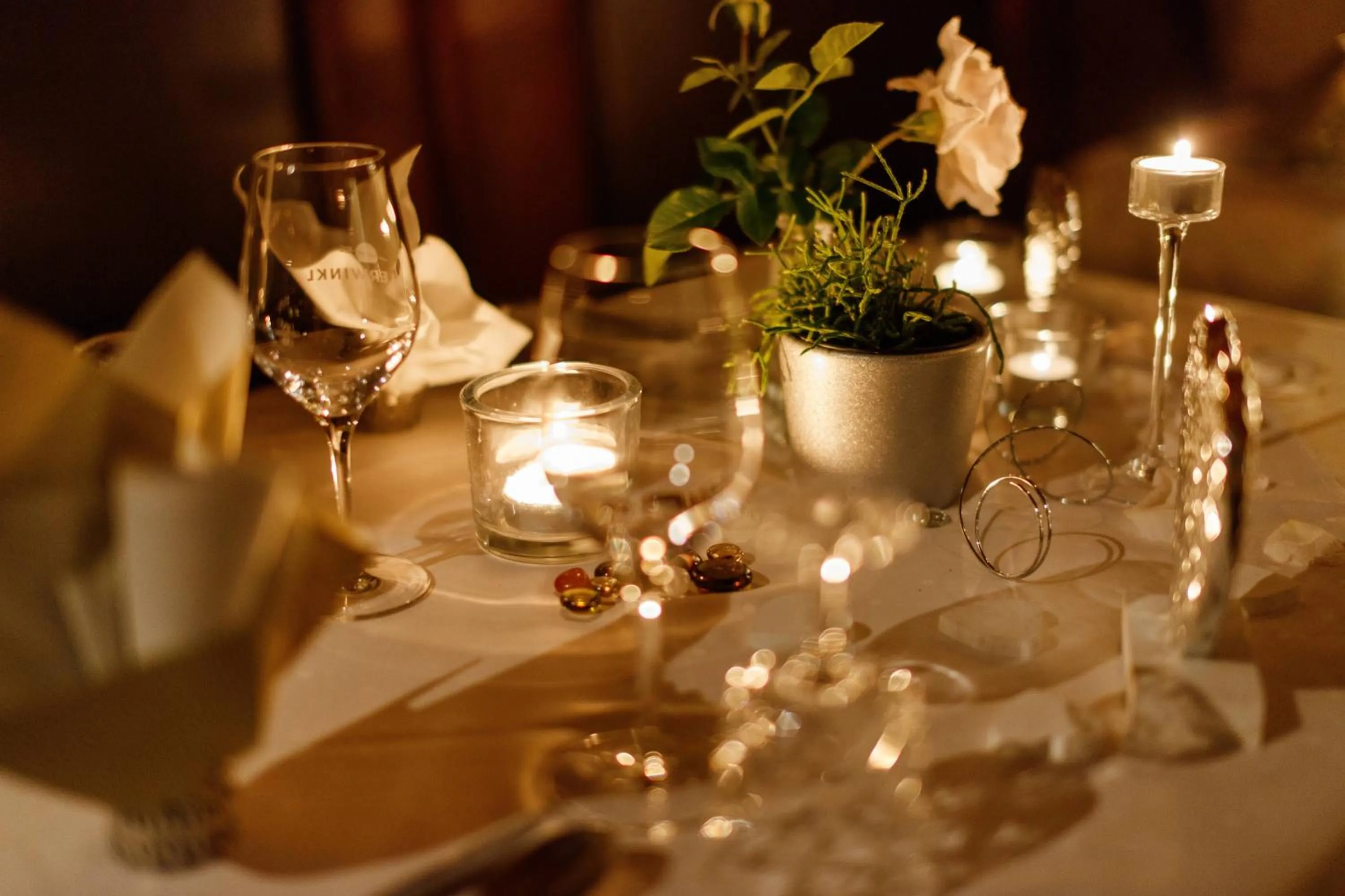 Food and drinks in Malerwinkl Restaurant + Kunsthotel