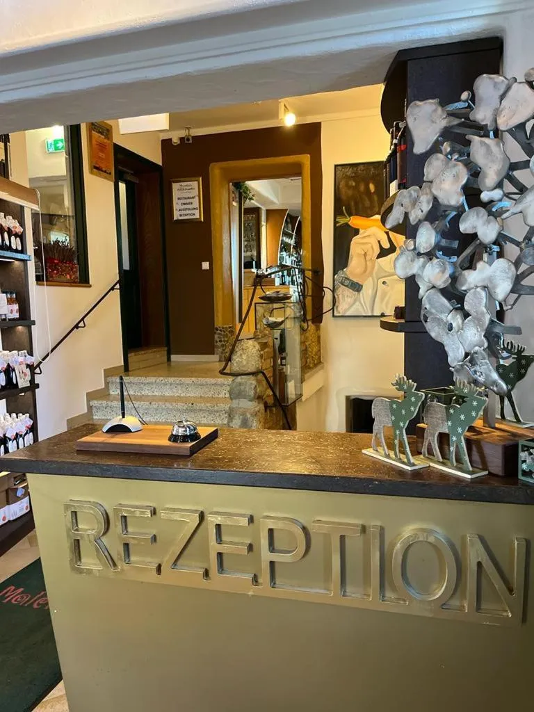 Malerwinkl Restaurant + Kunsthotel