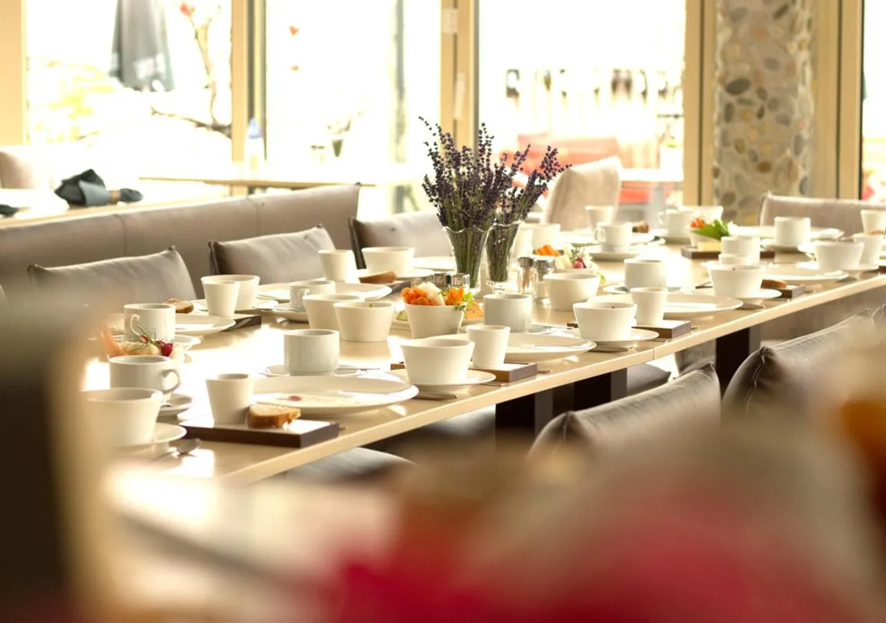 Restaurant/places to eat in Malerwinkl Restaurant + Kunsthotel