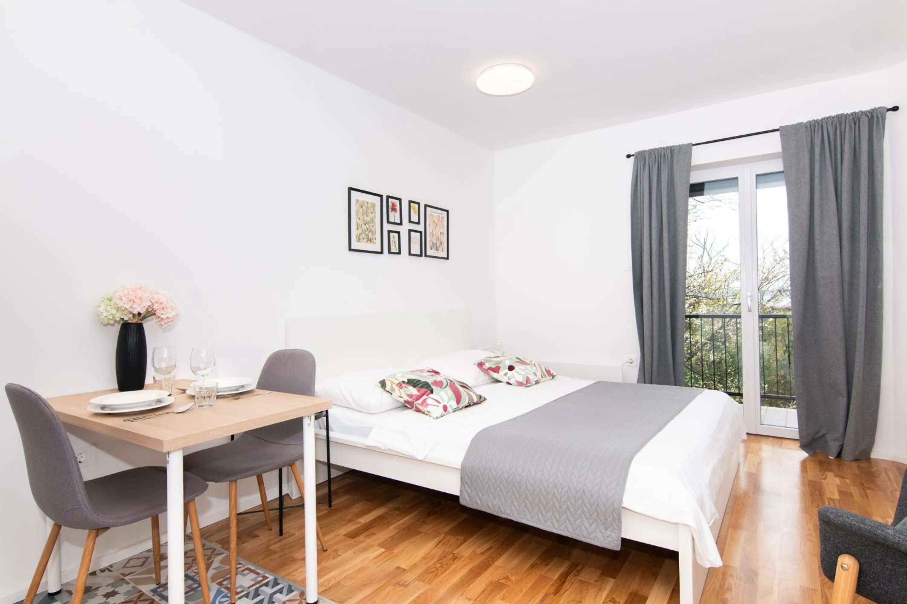 Bed in Forgotten Garden Apartments Portoroz