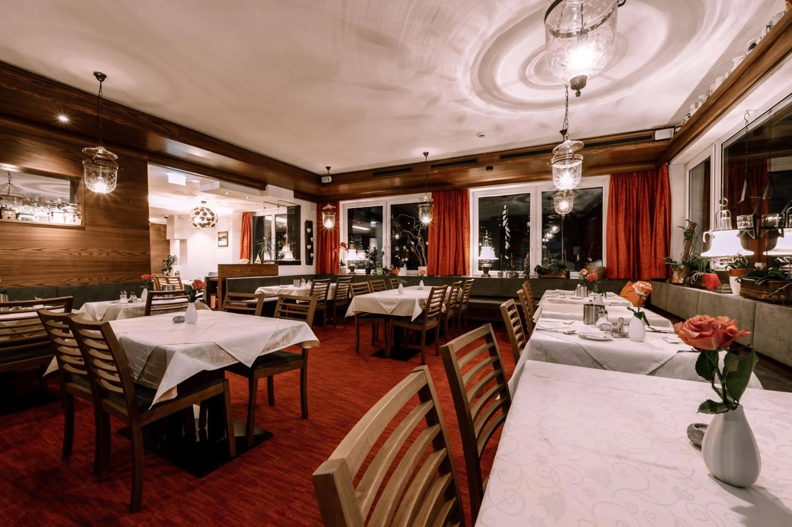 Restaurant/places to eat in Hotel Grieserin