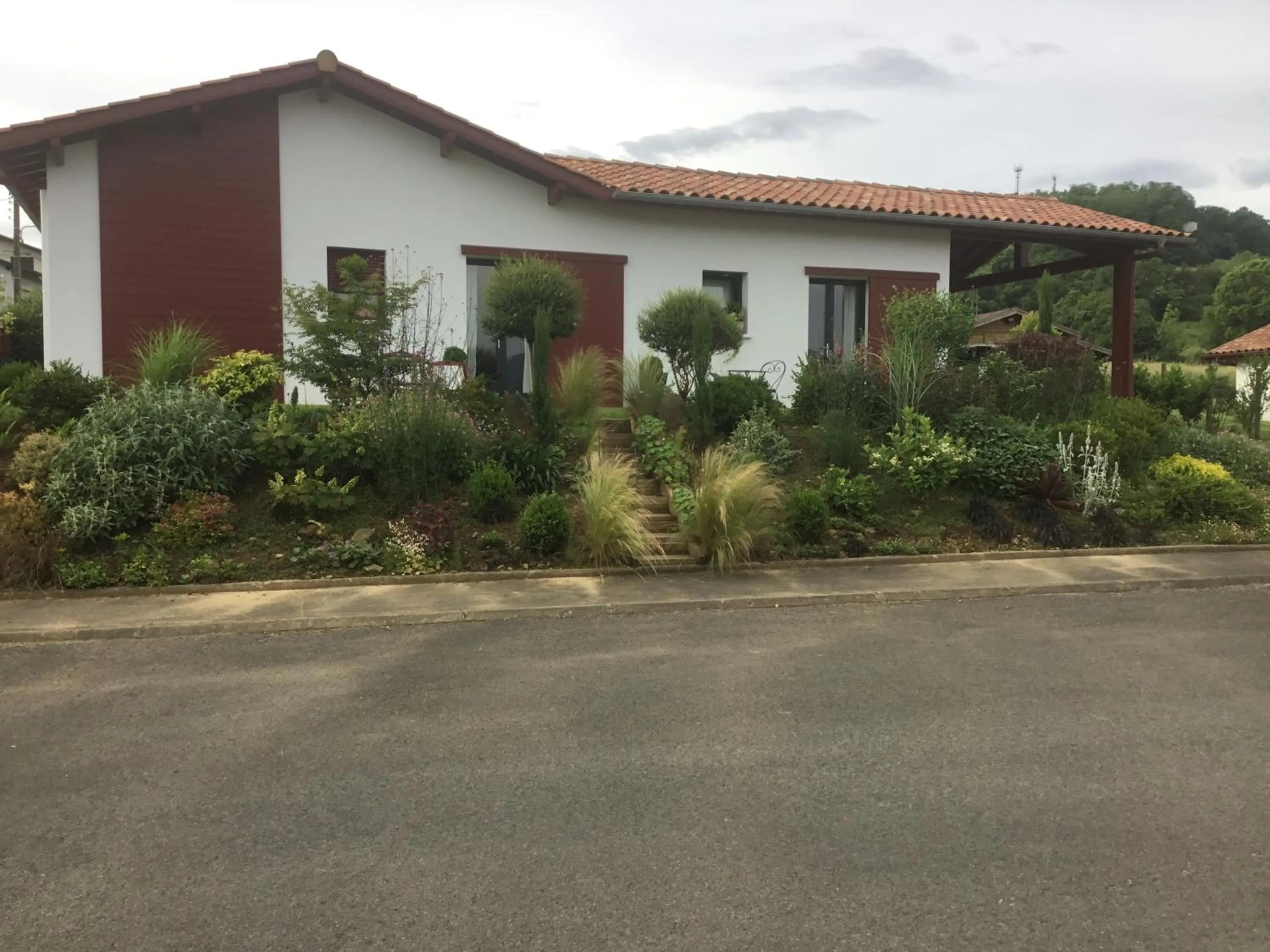 Property building in Maison Fleurie