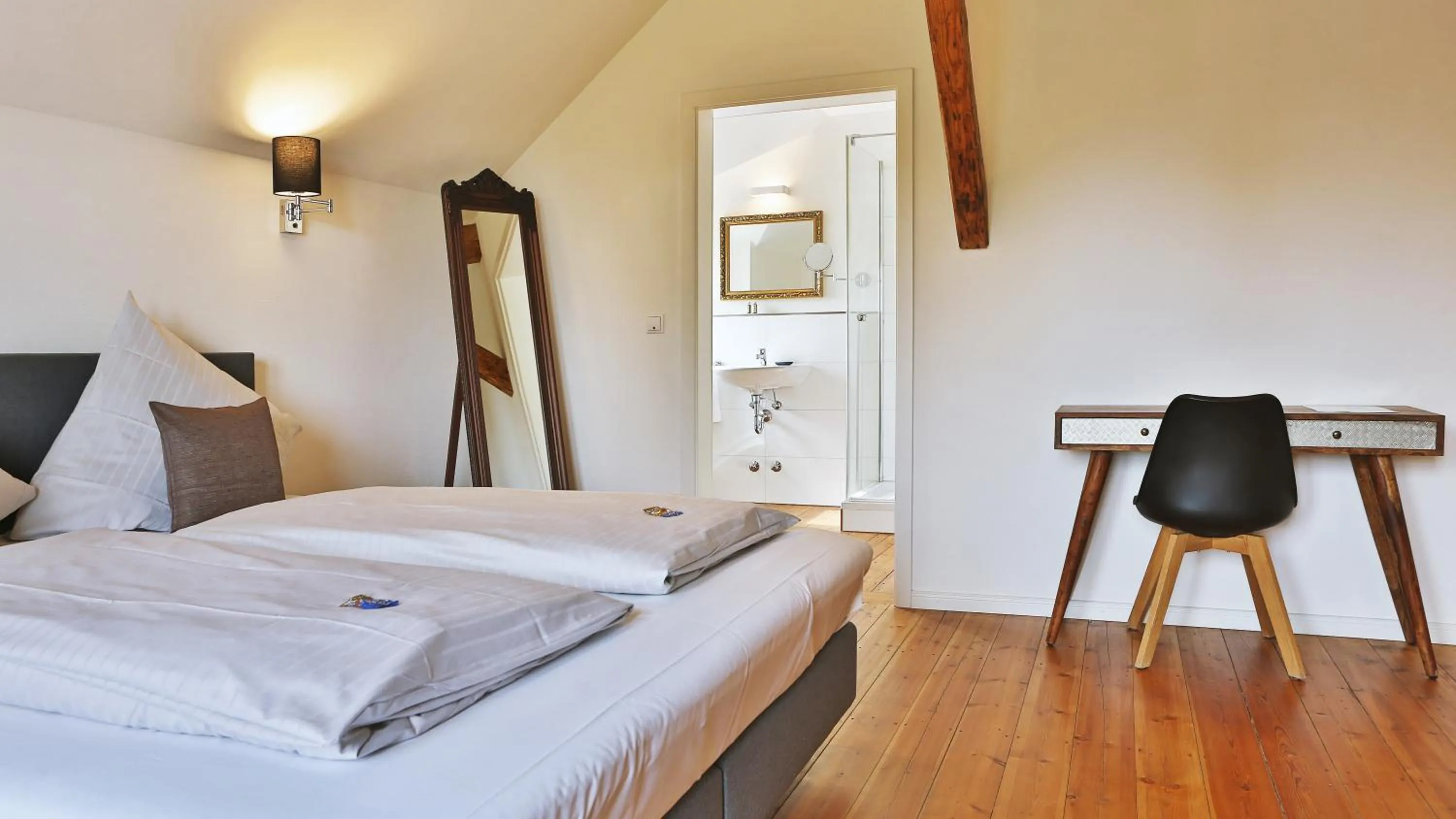 Bed in Zum Bahnhof 1894