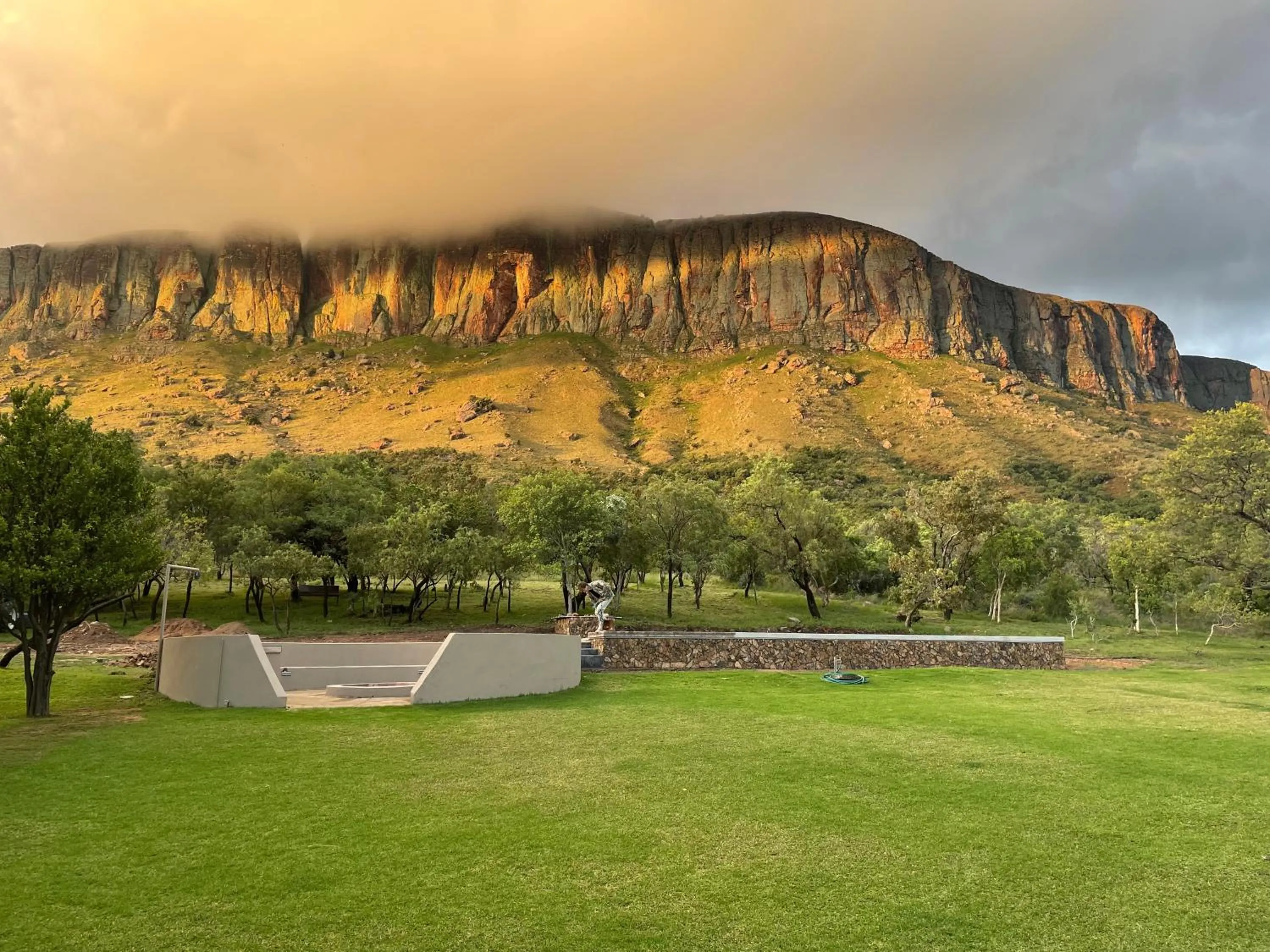Kransberg Country Lodge Guest Farm