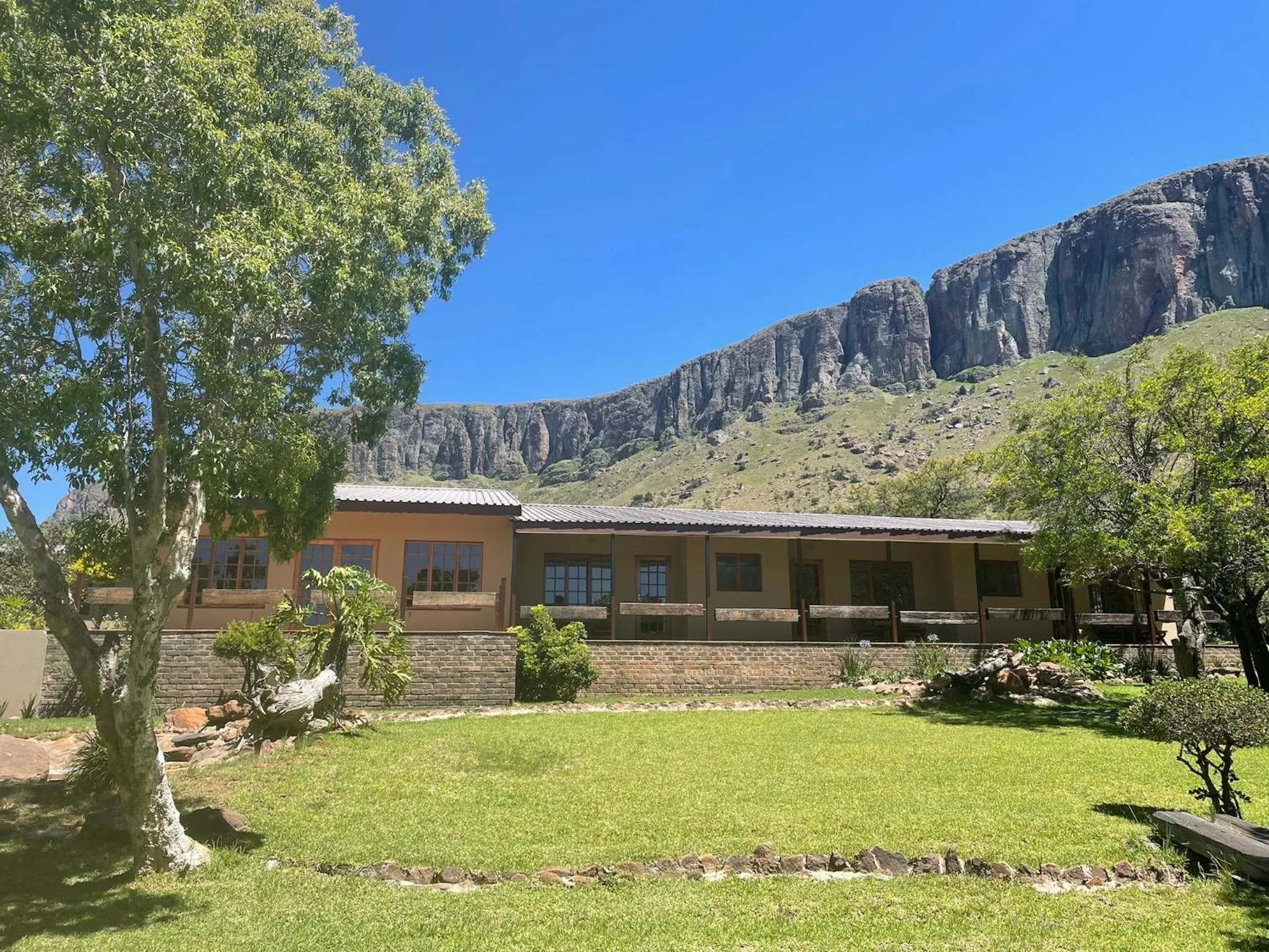 Kransberg Country Lodge Guest Farm