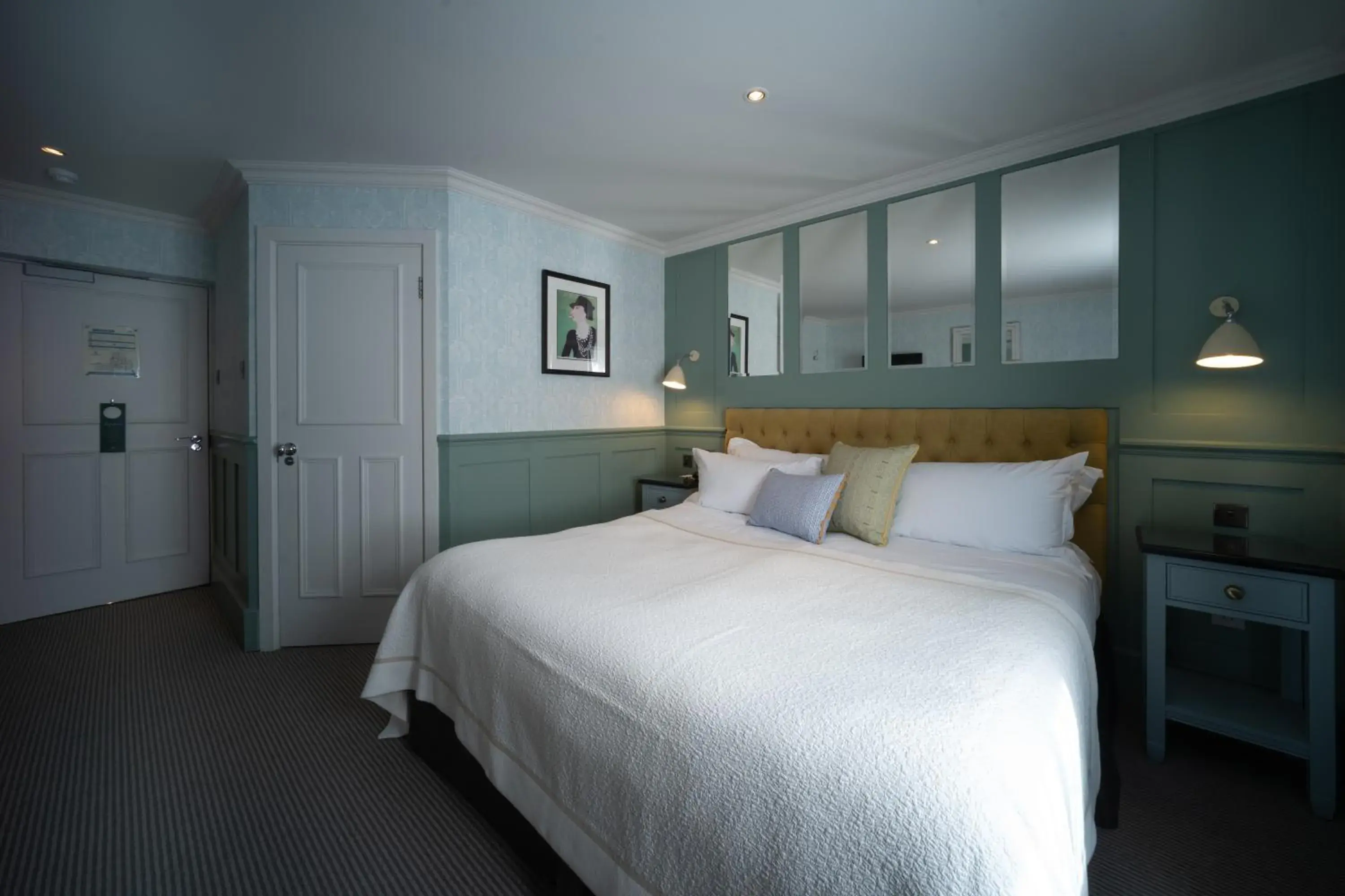 Standard Double Room in Eleven Didsbury Park Hotel Standard Double Room in Eleven Didsbury Park Hotel