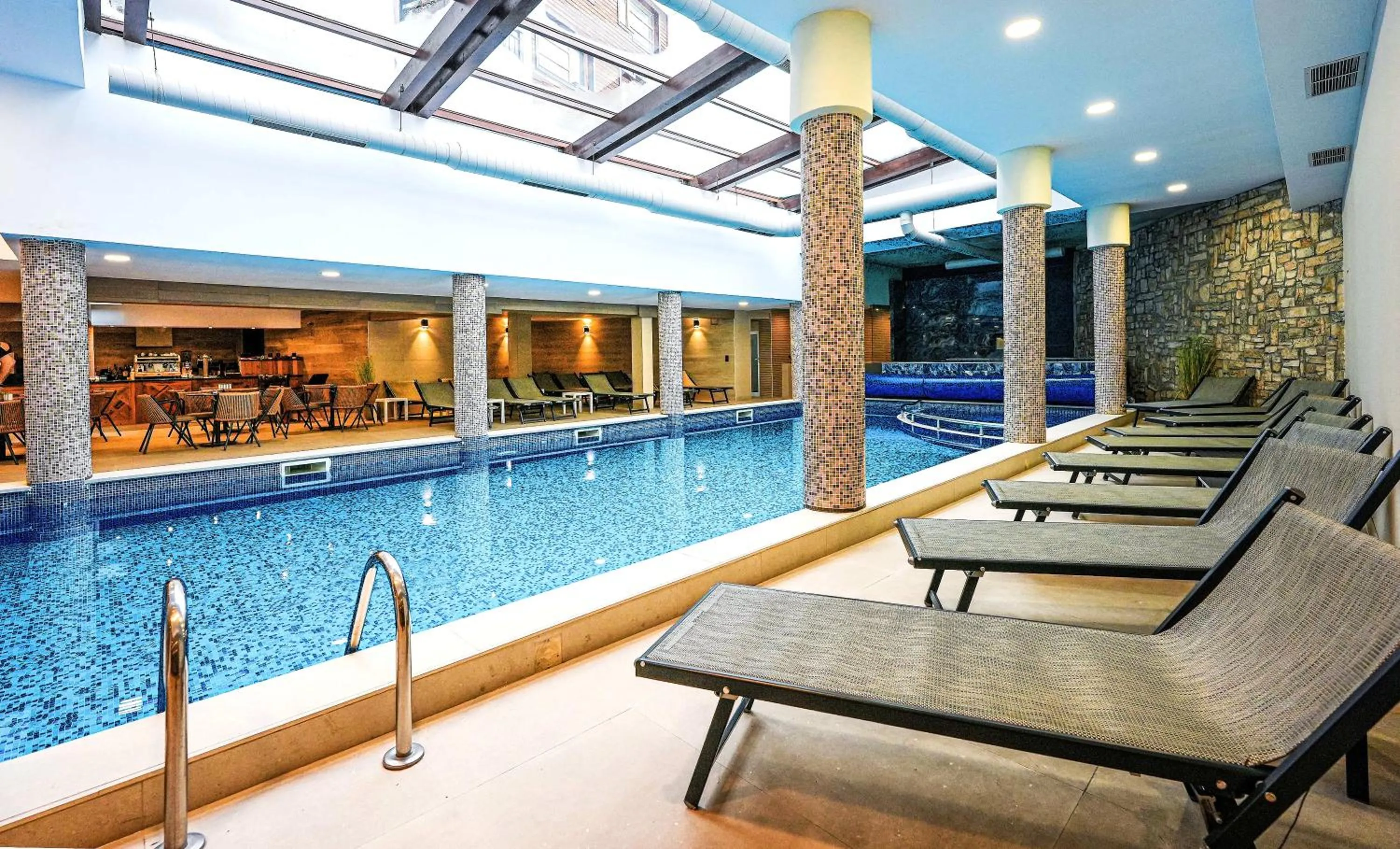 Lobby or reception in Predela 2 Aparthotel