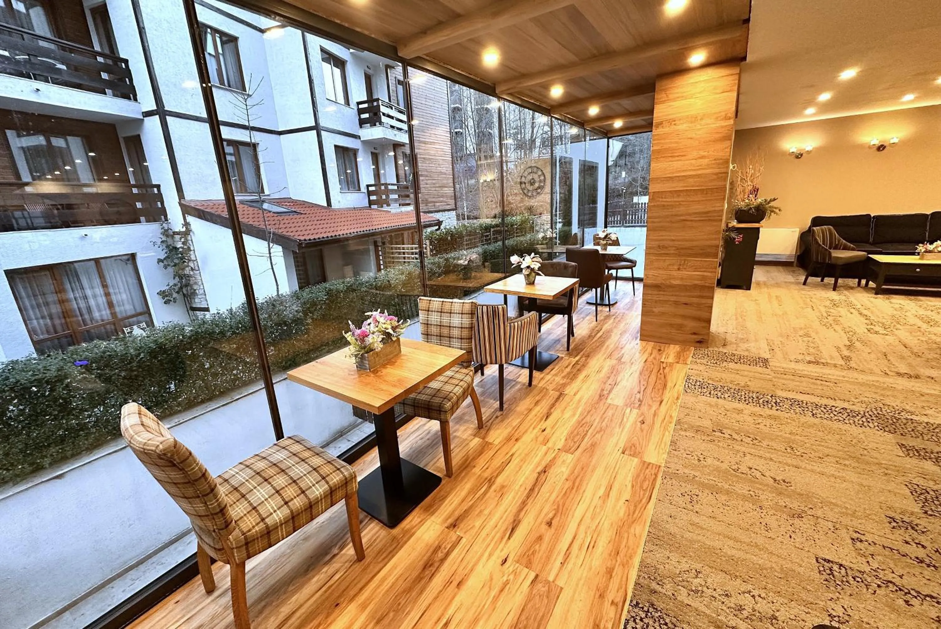 Lobby or reception in Predela 2 Aparthotel