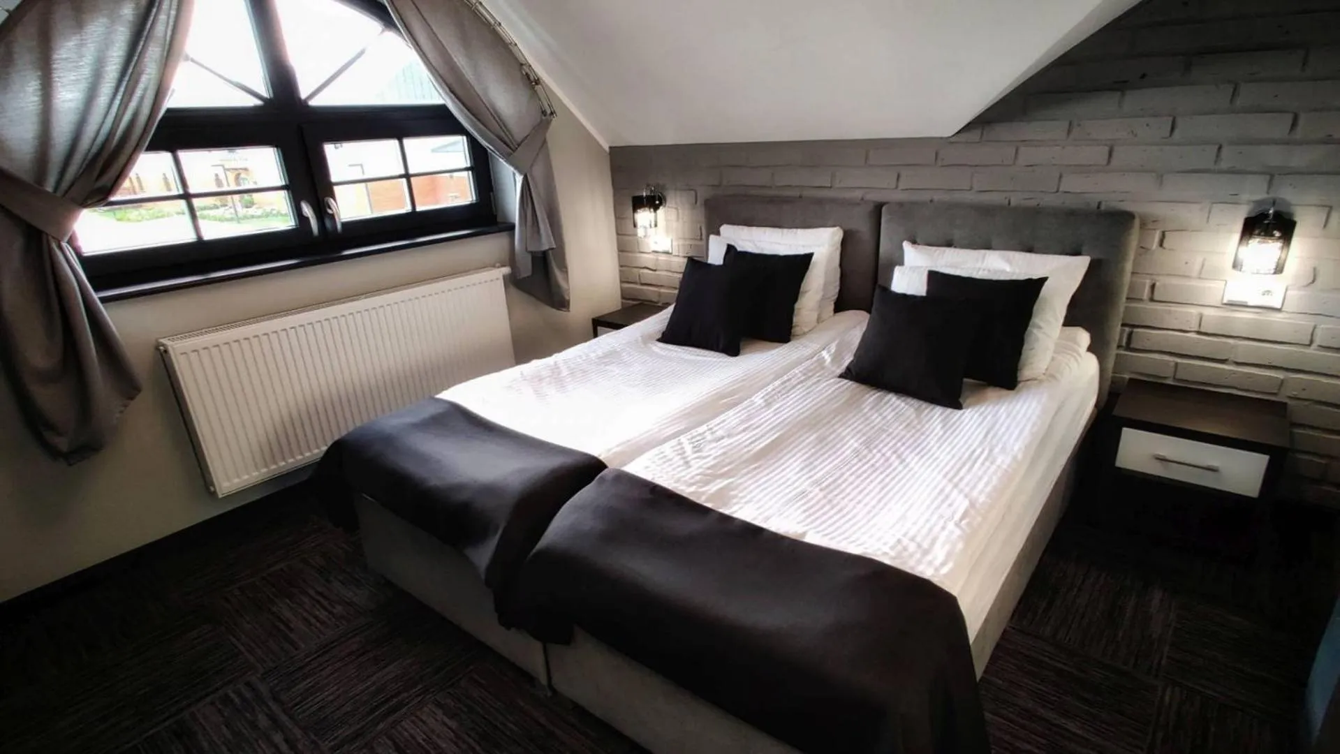 Bed in Ignasiak Hotel