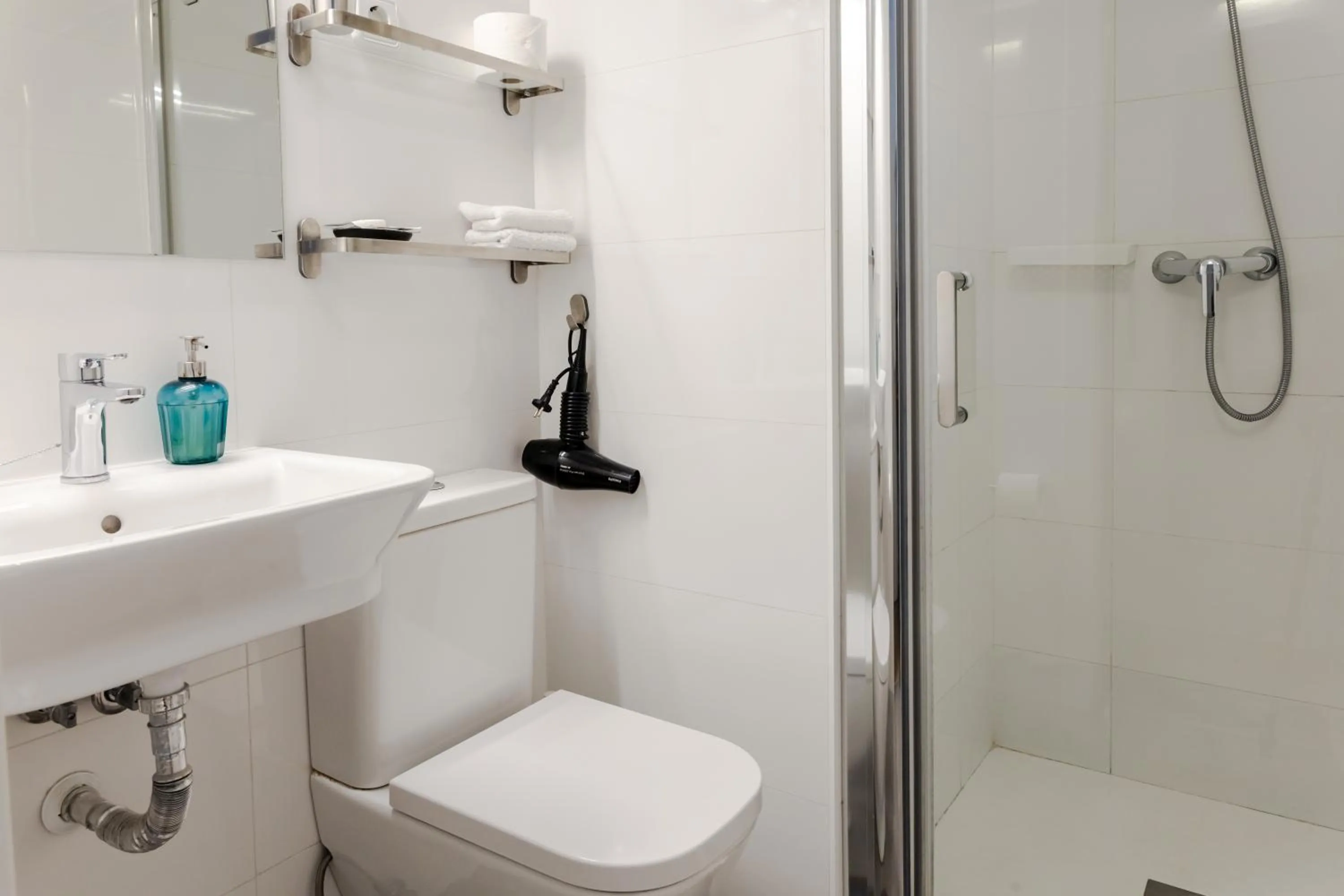 Bathroom in Hostal La Zona