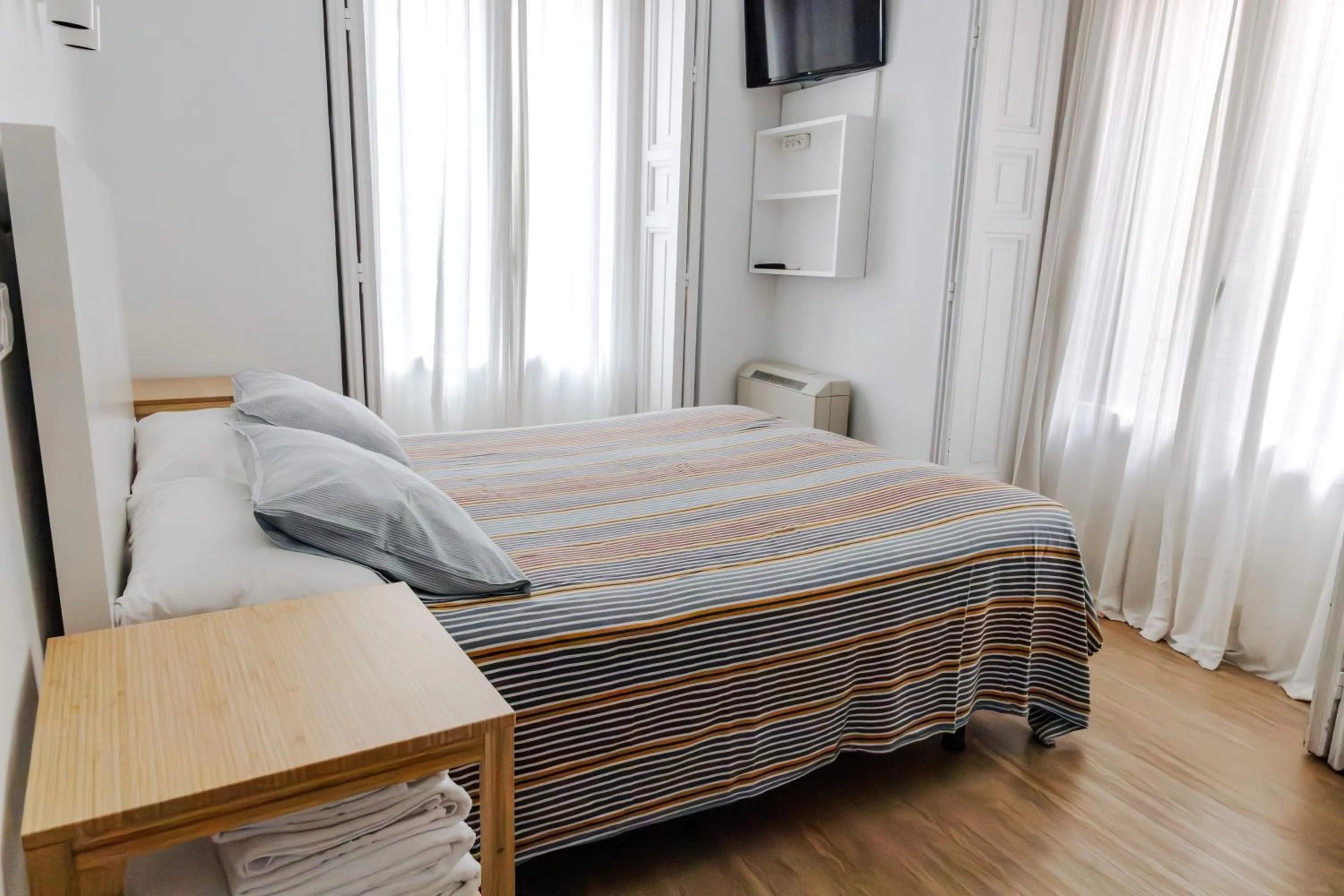 Photo of the whole room, Bed in Hostal La Zona