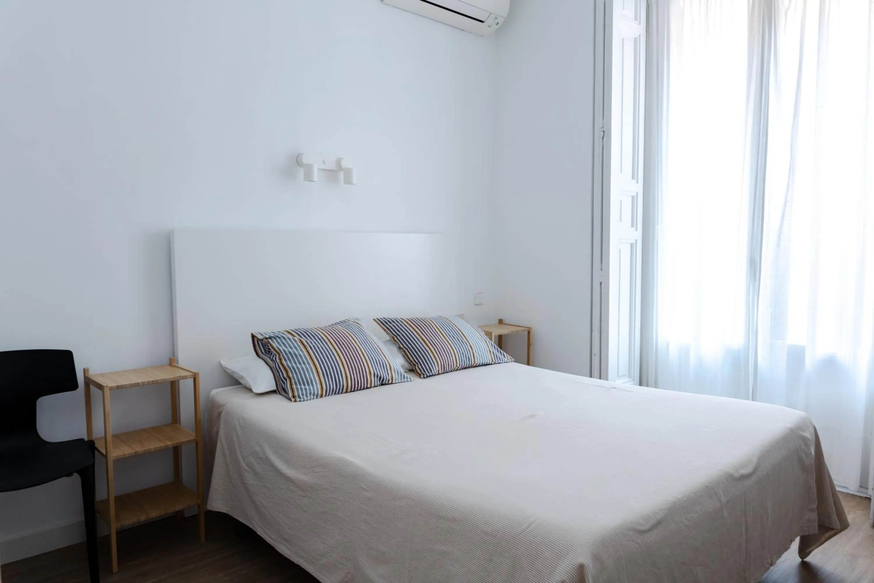 Photo of the whole room, Bed in Hostal La Zona