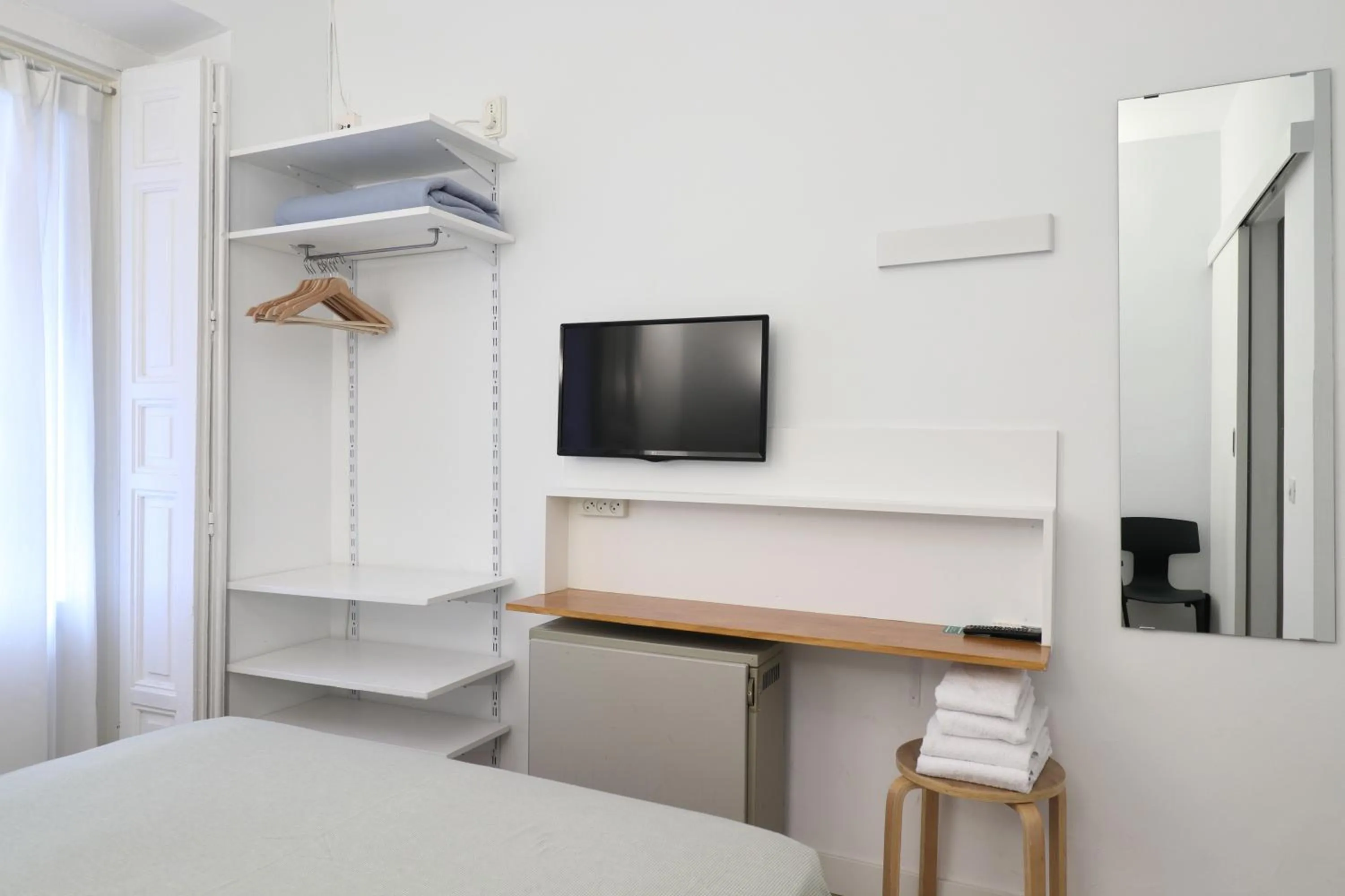 Bedroom, Bed in Hostal La Zona