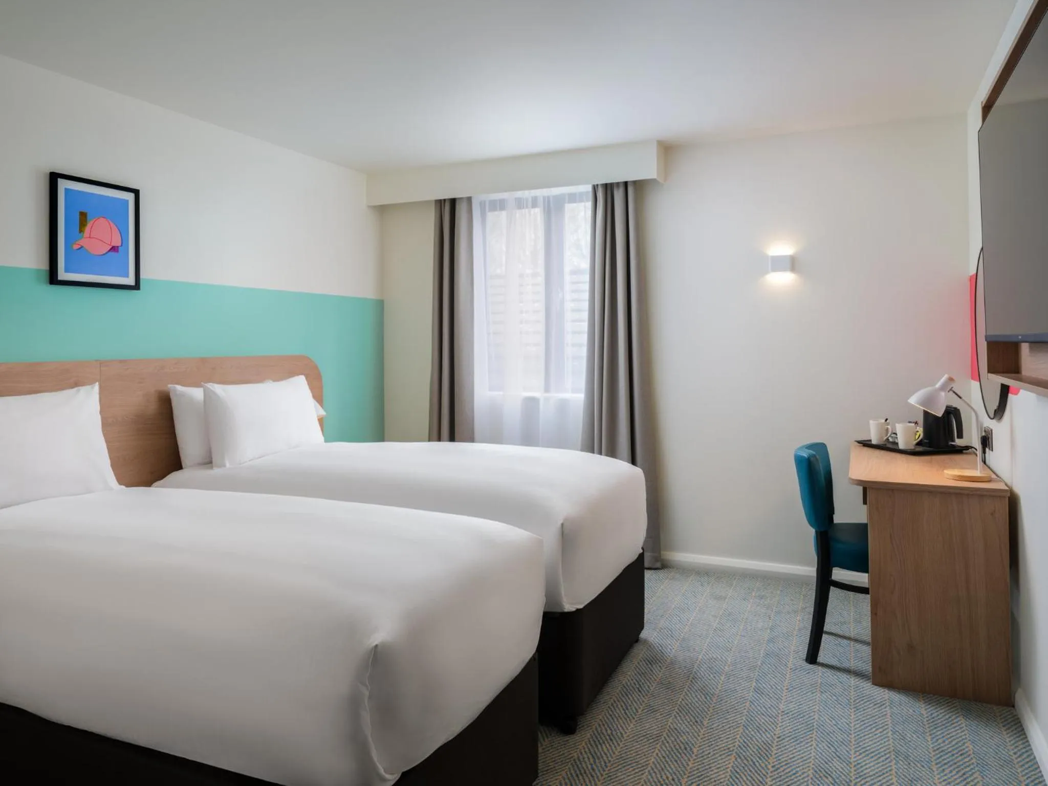 Photo of the whole room, Bed in Garner Hotel Rotherham East by IHG