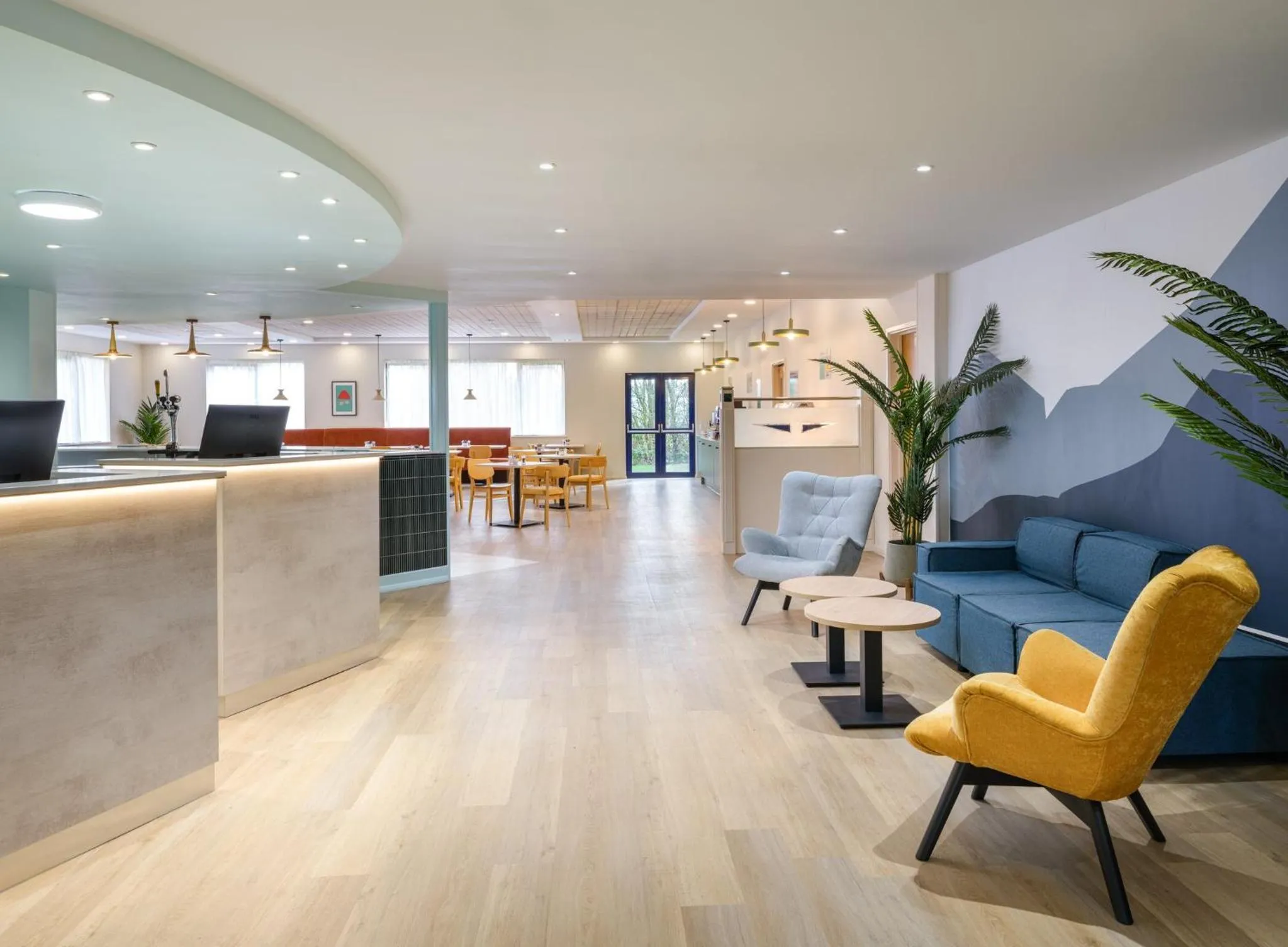 Property building in Garner Hotel Rotherham East by IHG