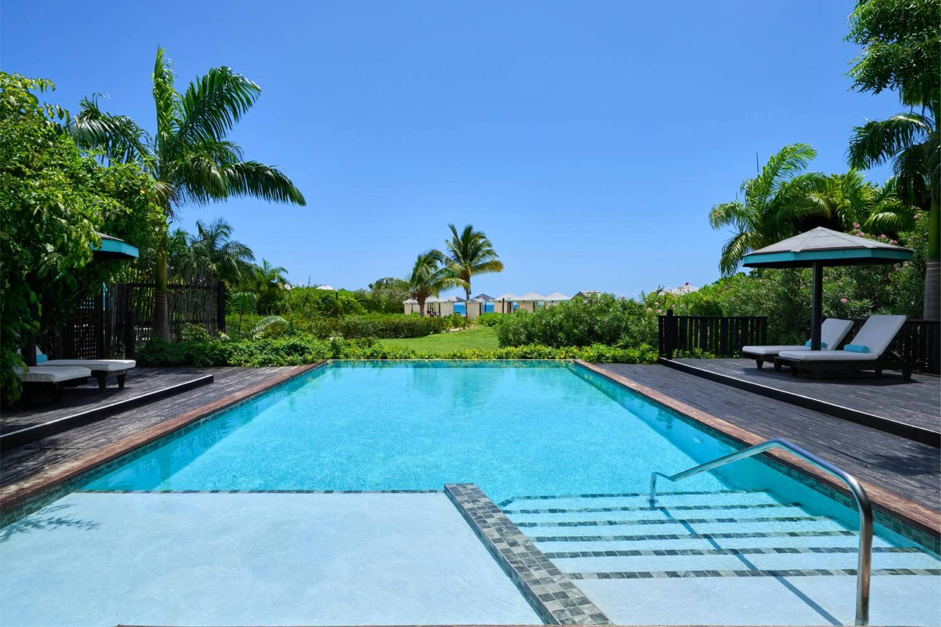 Swimming pool in Keyonna Beach - All Inclusive - Couples Only