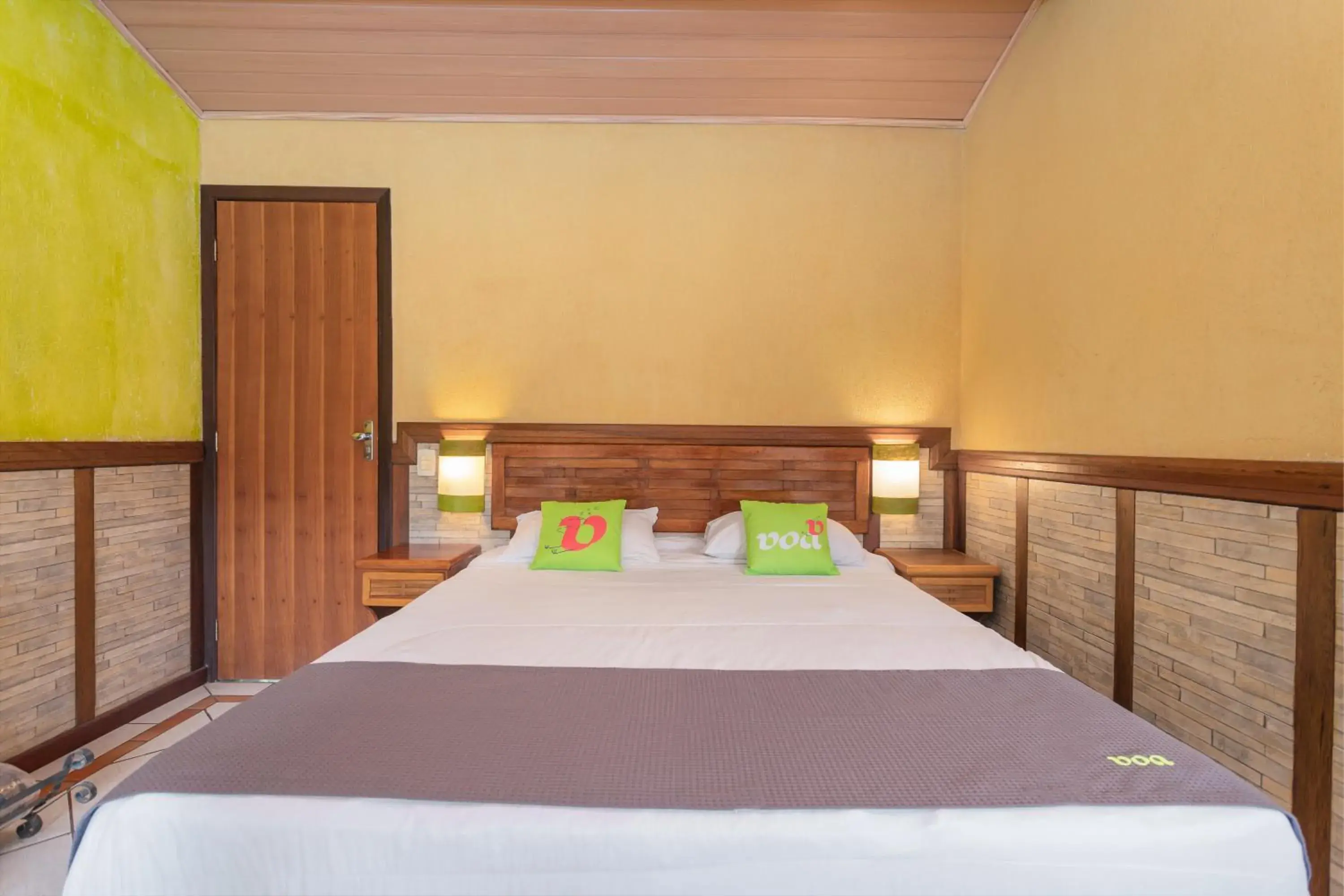 Deluxe Family Room in Wood House Deluxe Family Room in Wood House