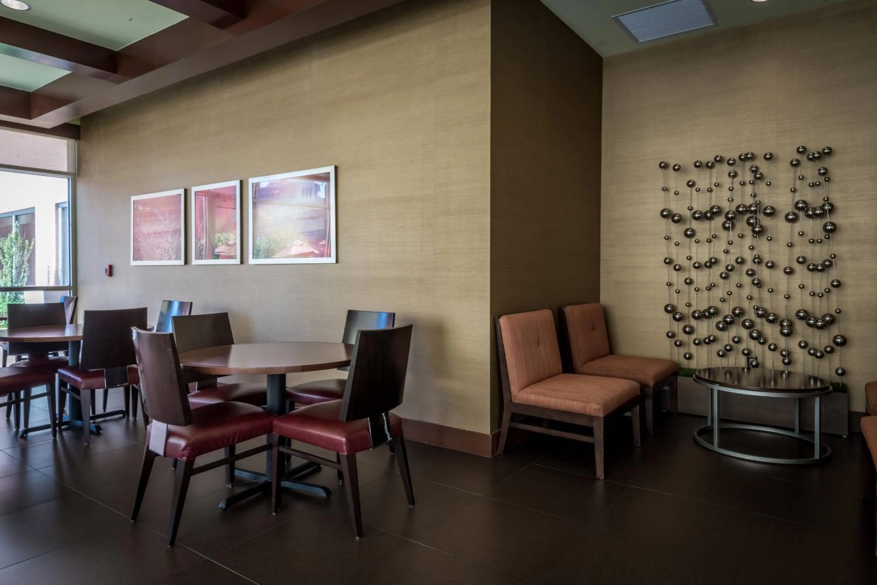 Breakfast in SpringHill Suites by Marriott Birmingham Downtown at UAB