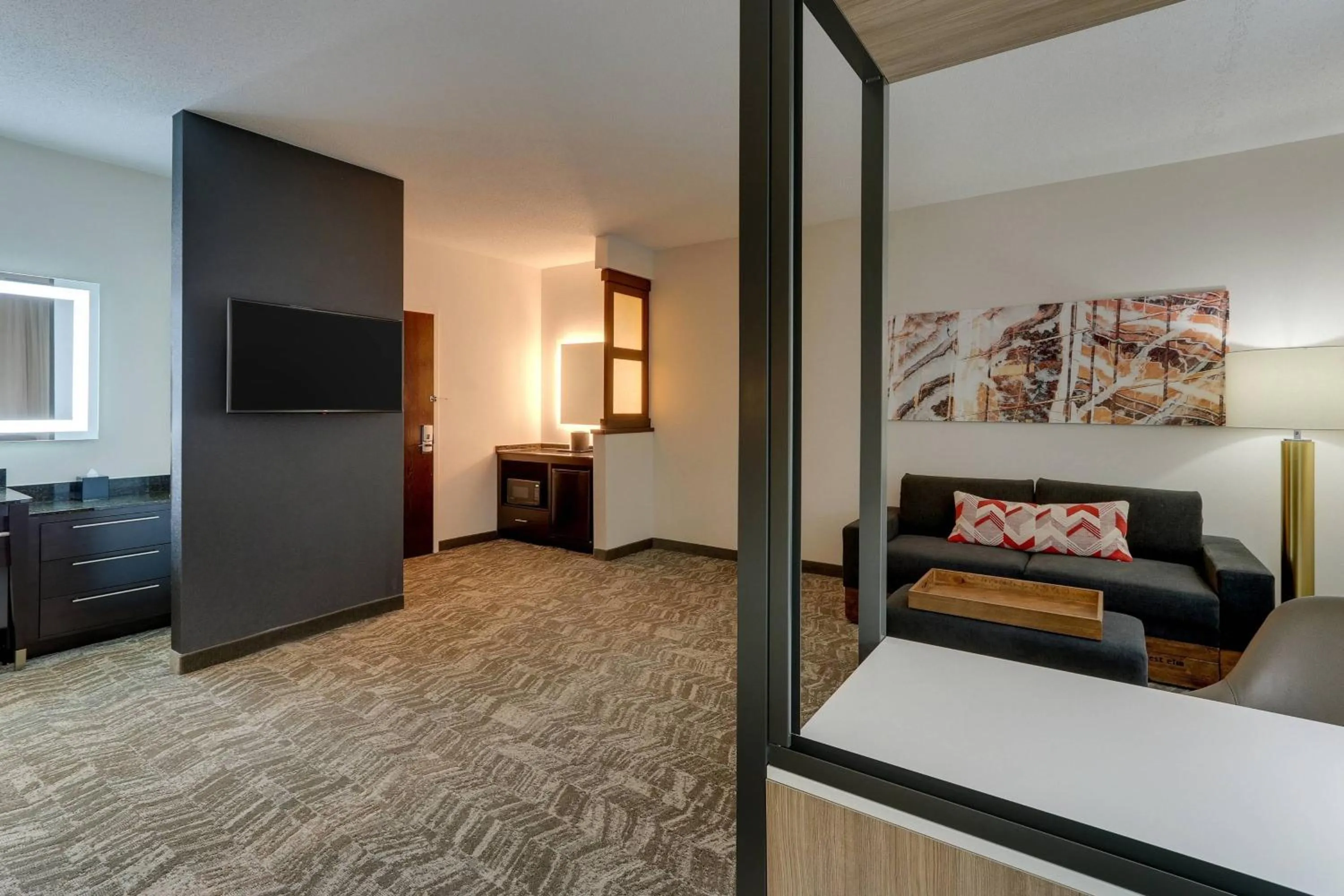 Photo of the whole room, Bed in SpringHill Suites by Marriott Birmingham Downtown at UAB