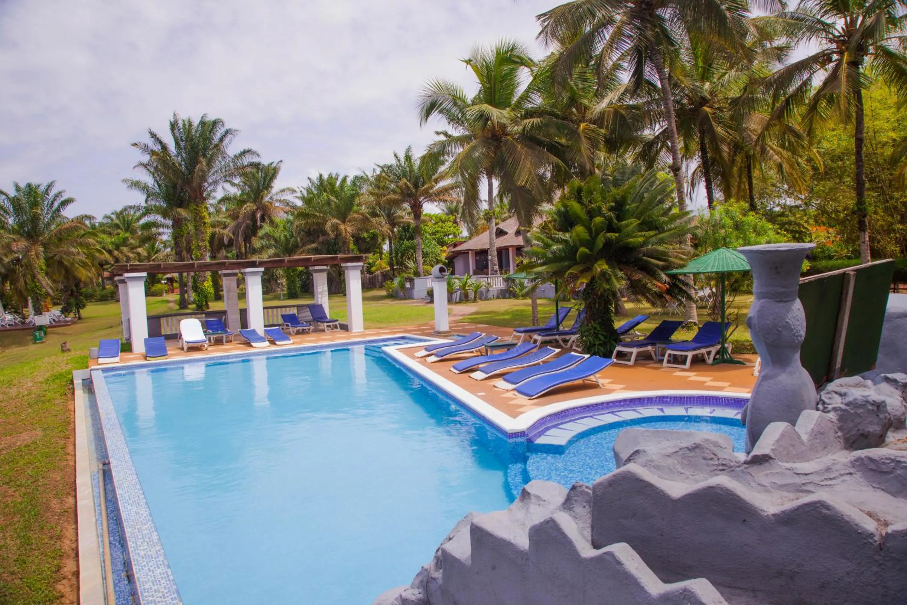 Property building in African Queen Lodge