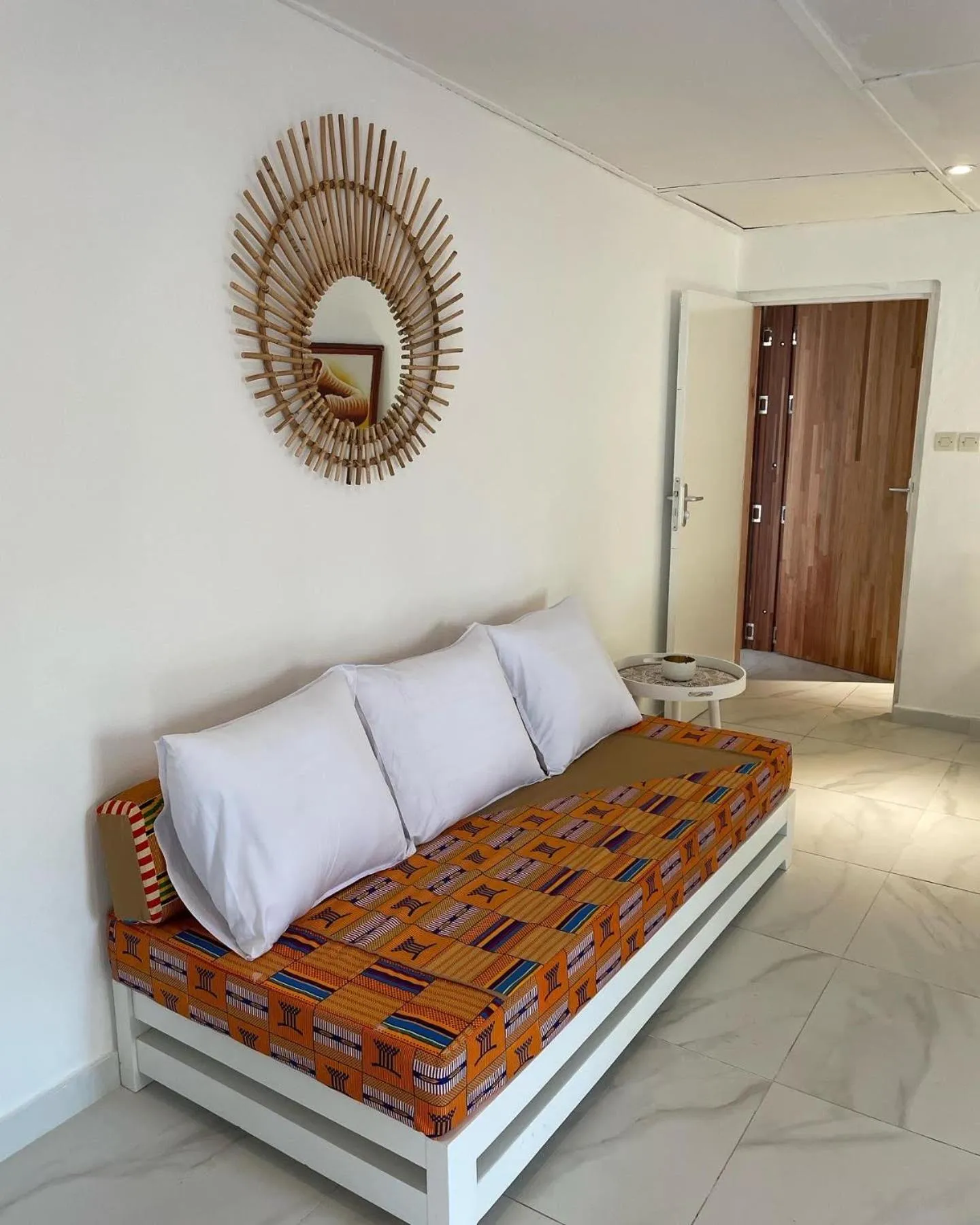 Bed in African Queen Lodge