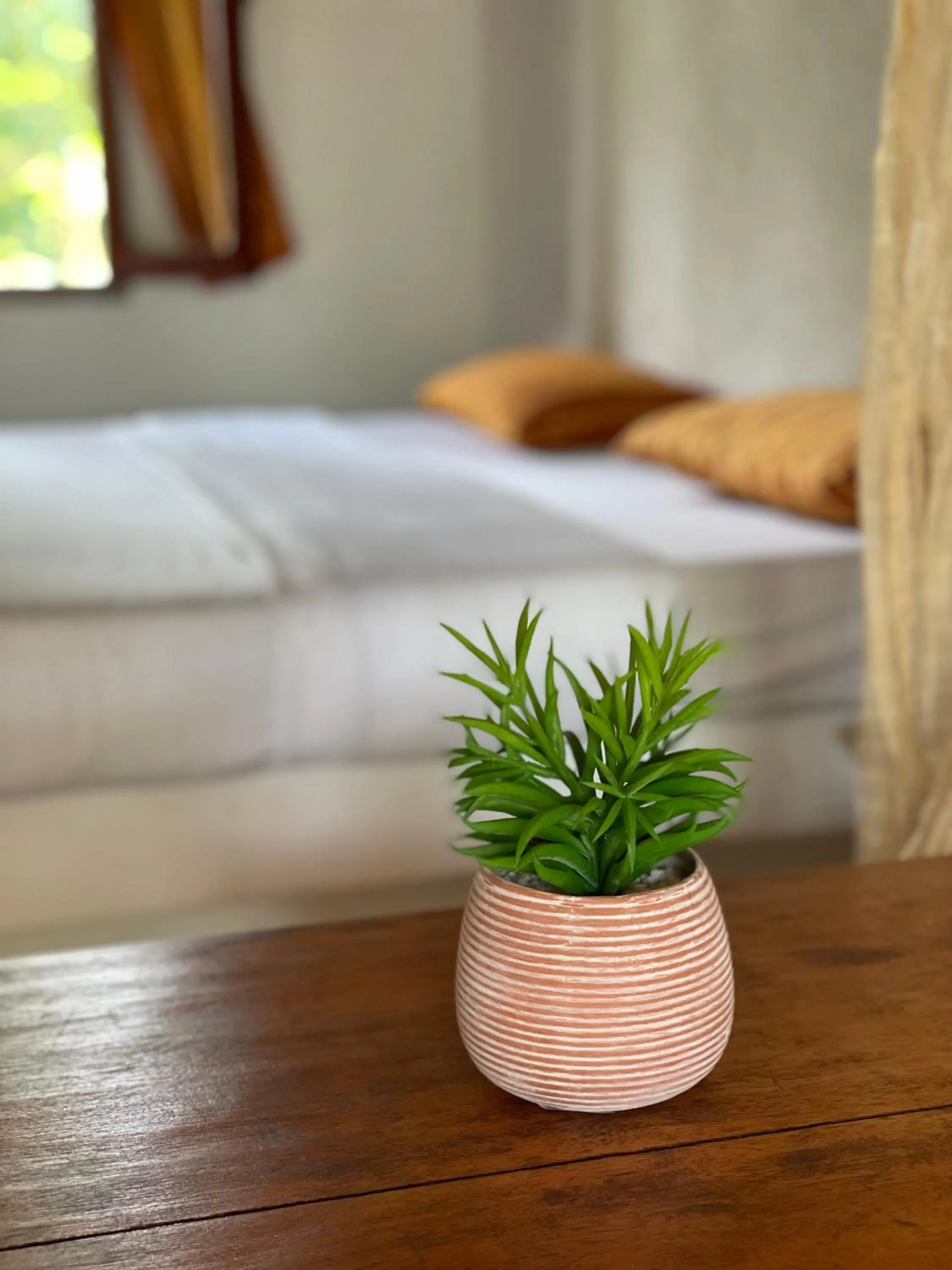 Bed in African Queen Lodge